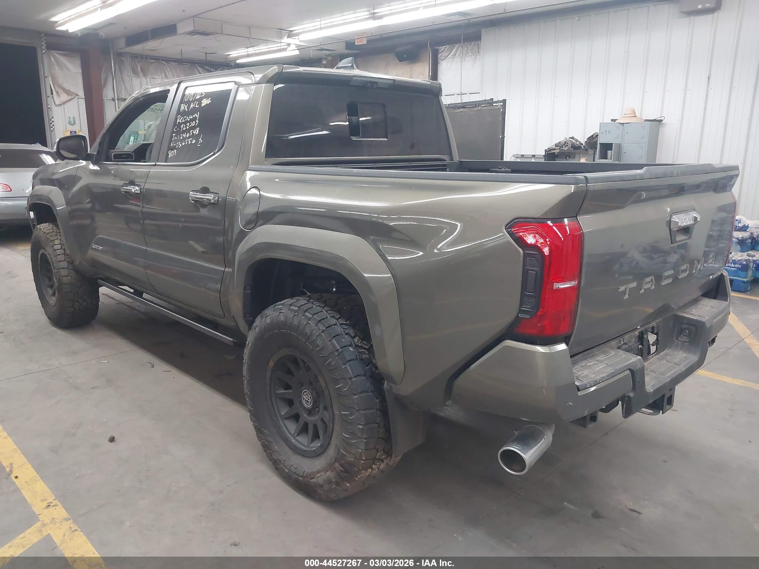 TOYOTA TACOMA image 3