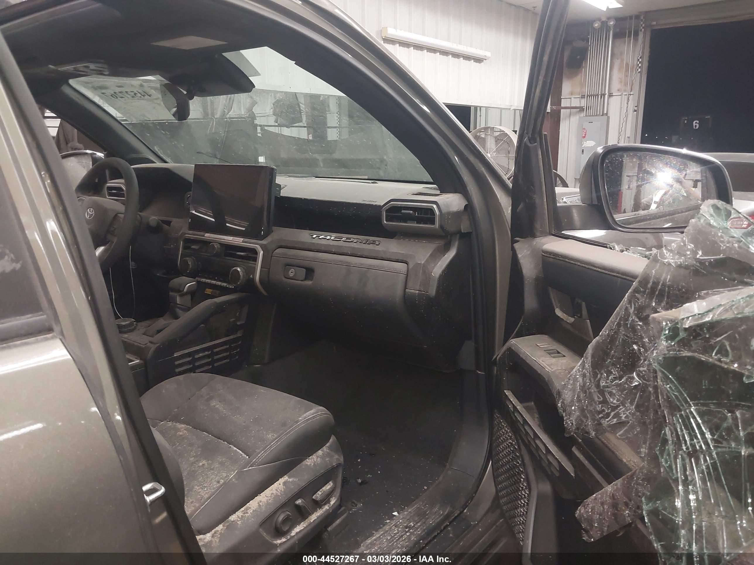 TOYOTA TACOMA image 5