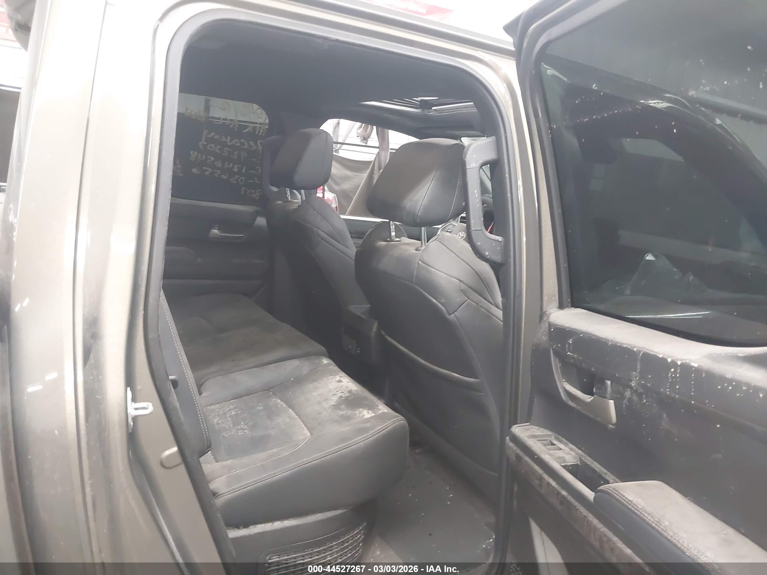 TOYOTA TACOMA image 8