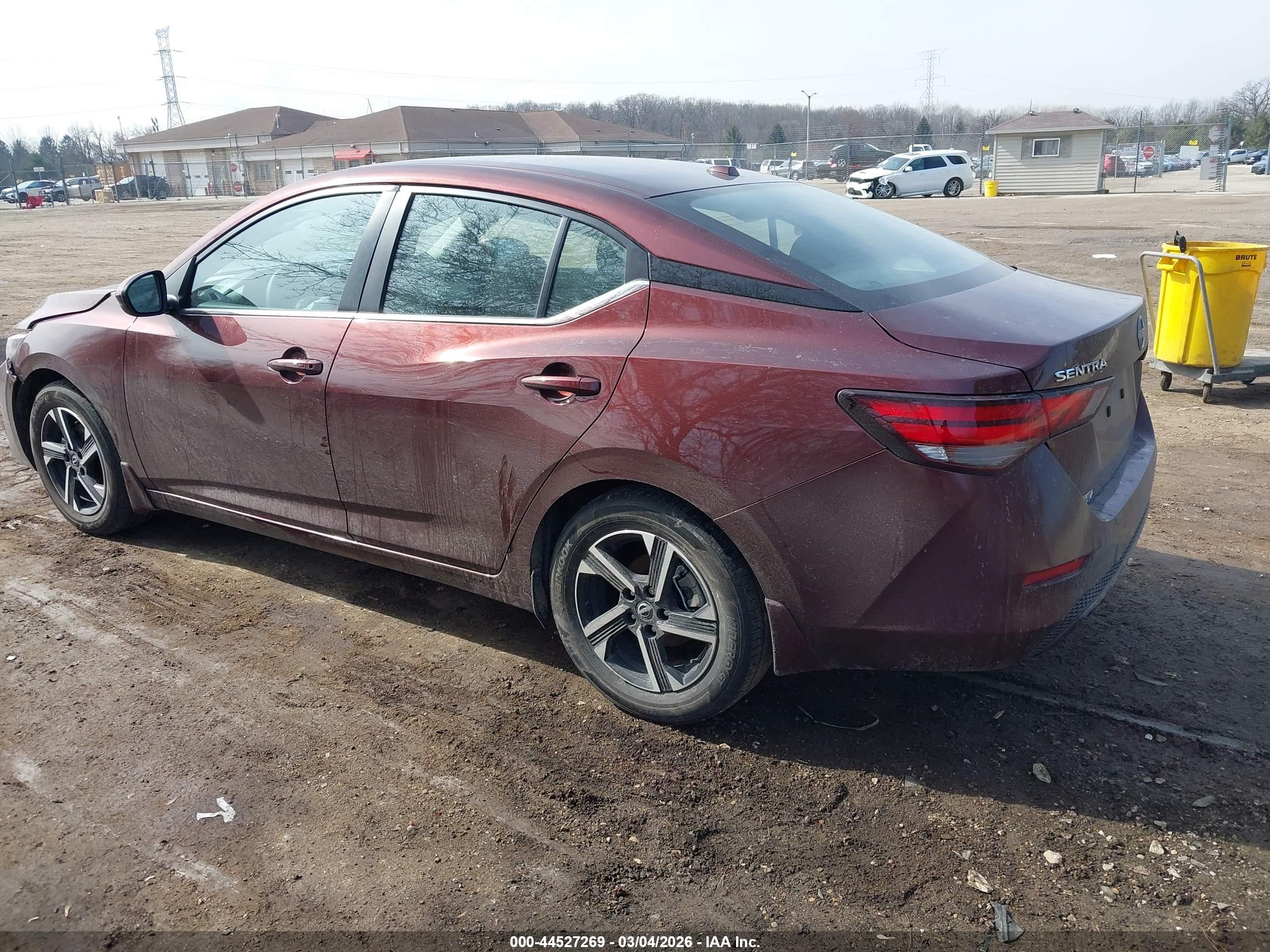 NISSAN SENTRA image 3