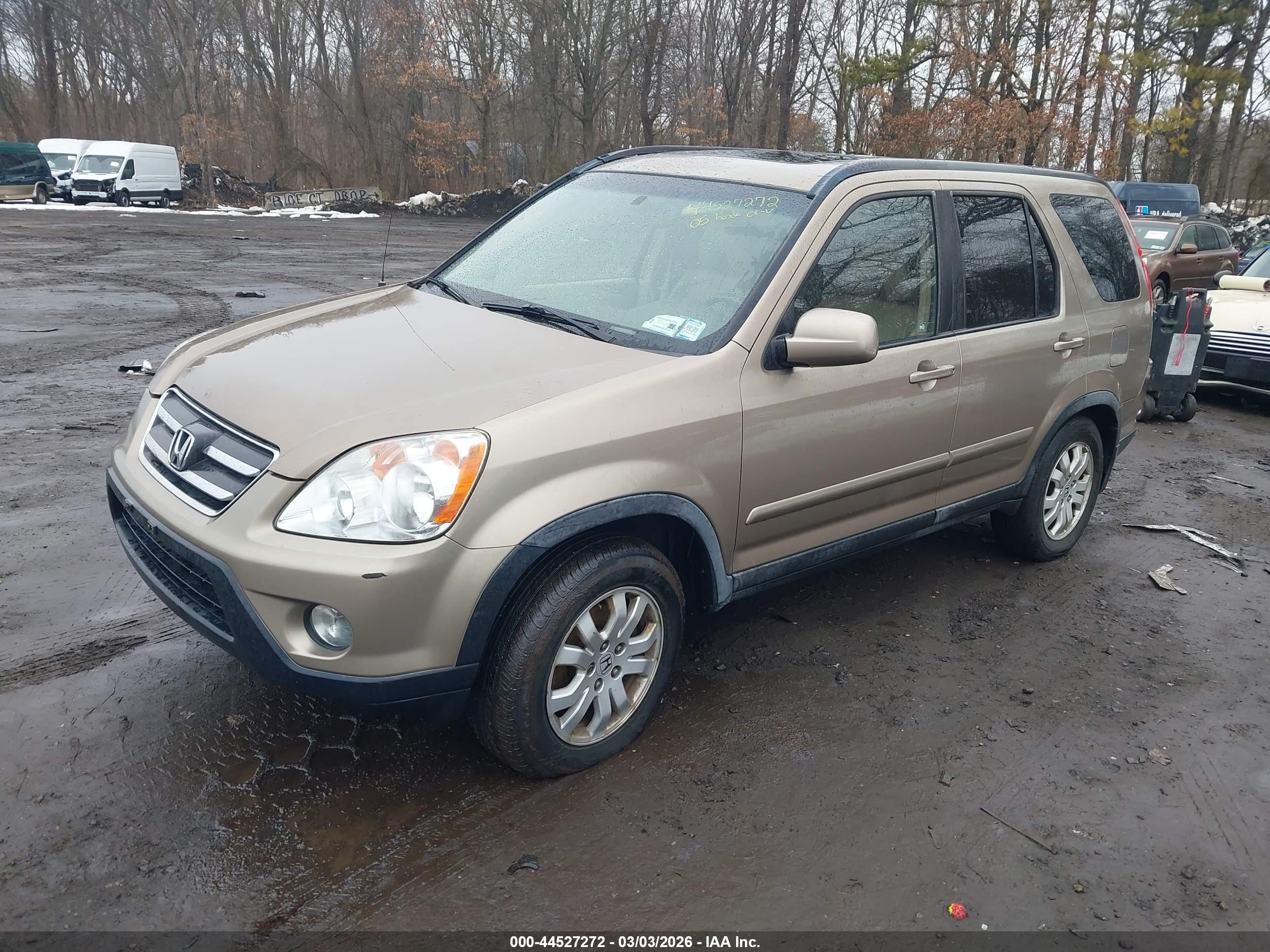 HONDA CR-V image 2
