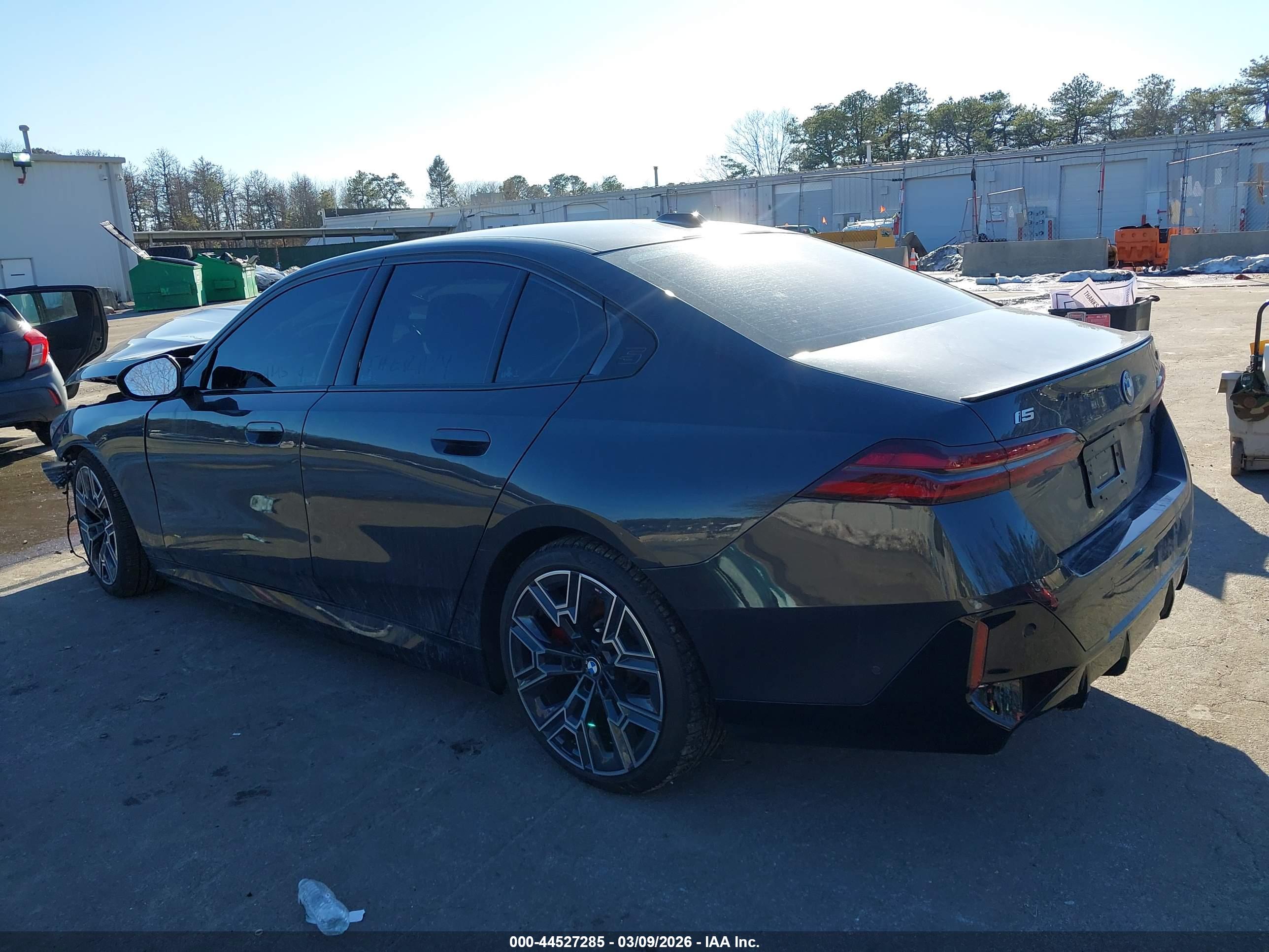 BMW I5 image 3