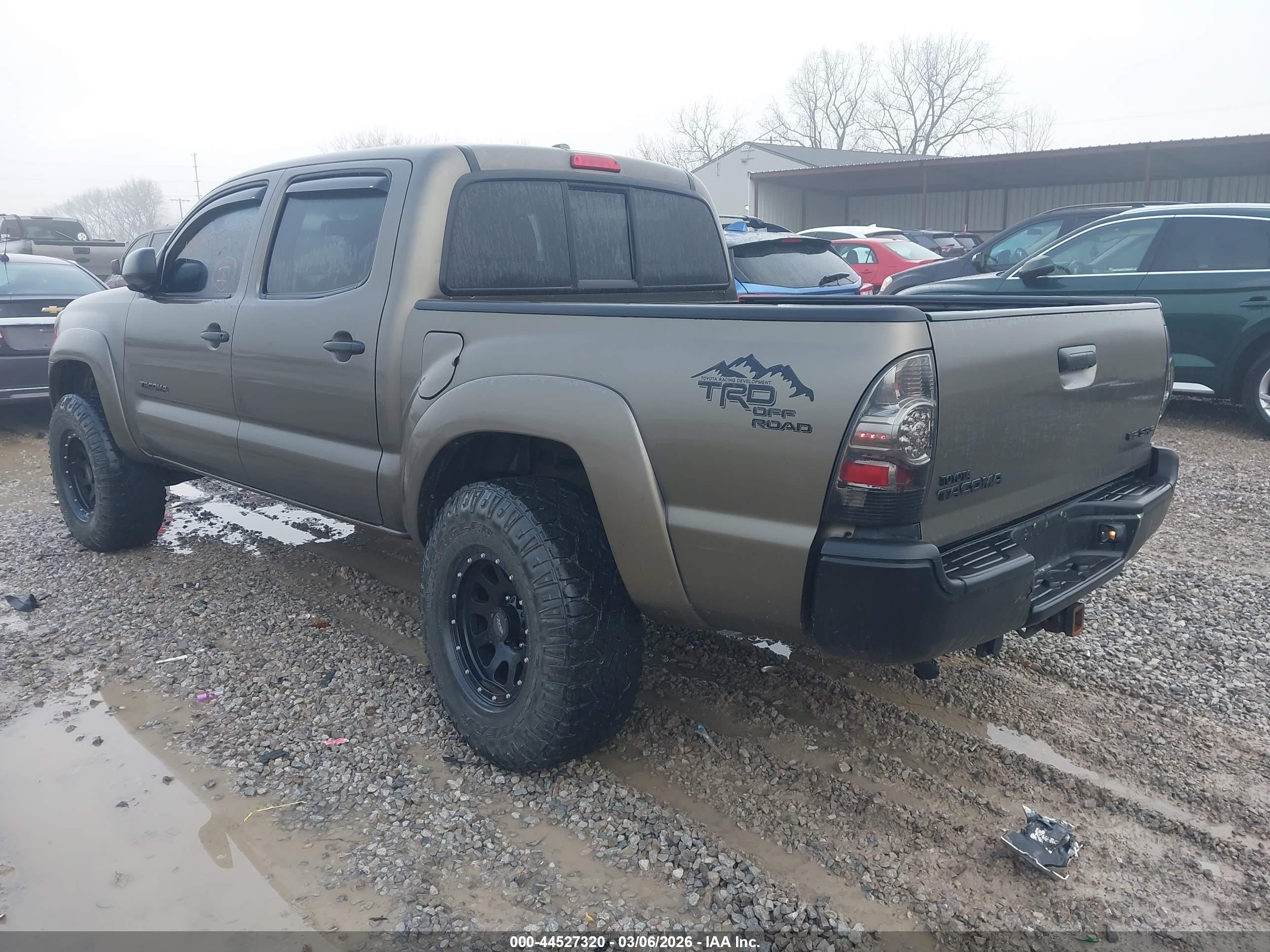 TOYOTA TACOMA image 3