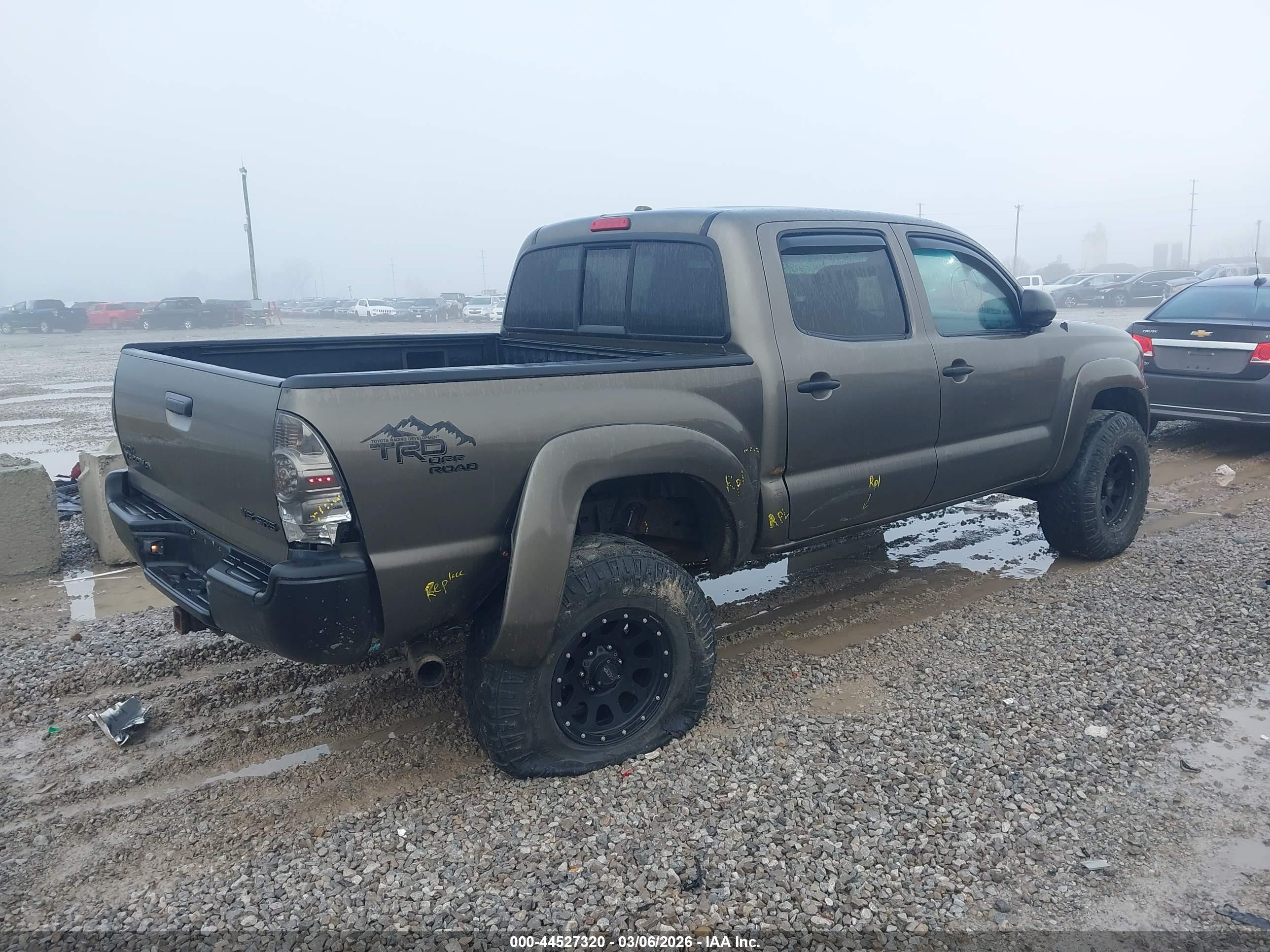 TOYOTA TACOMA image 4