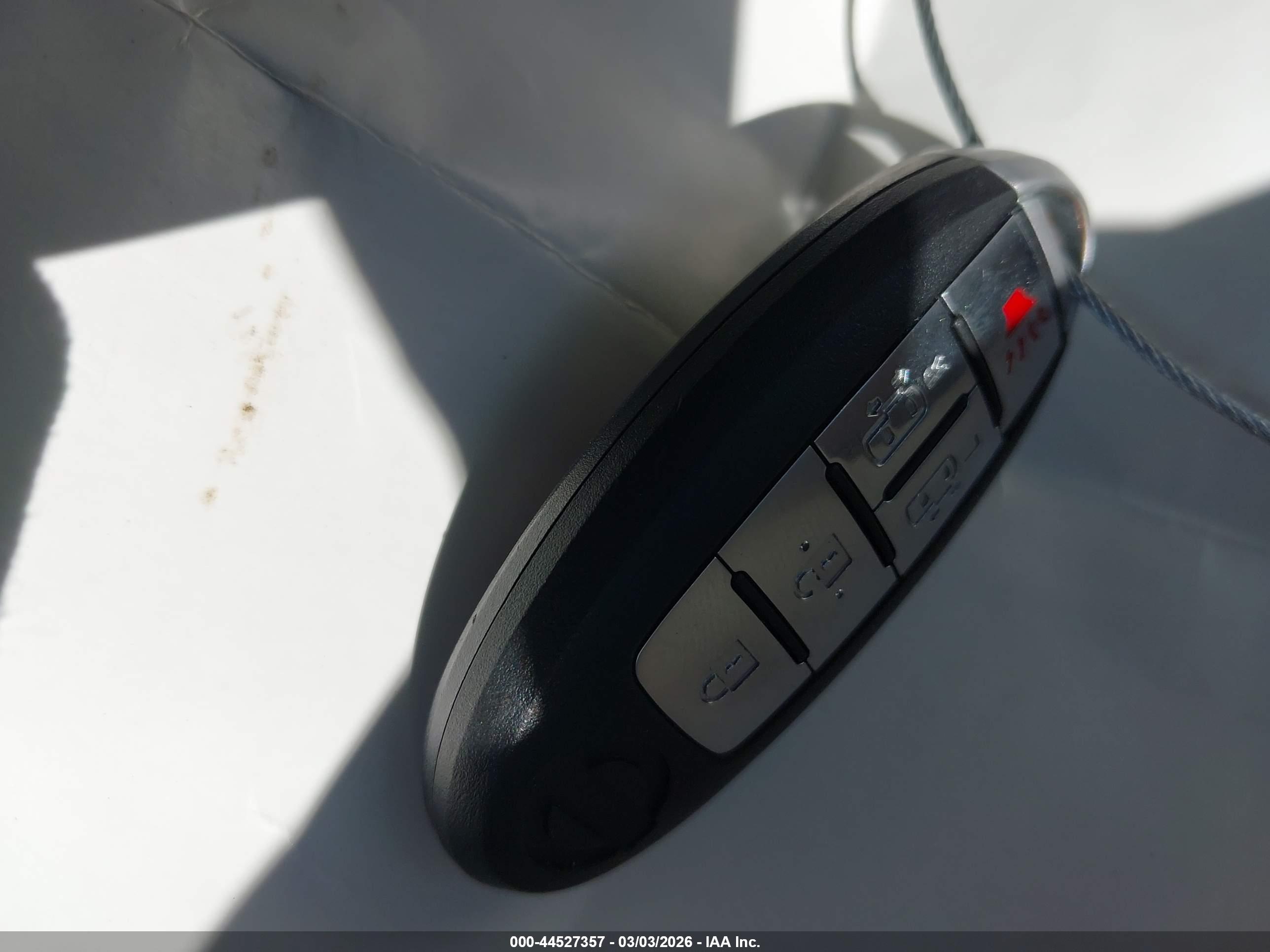 NISSAN QUEST image 11