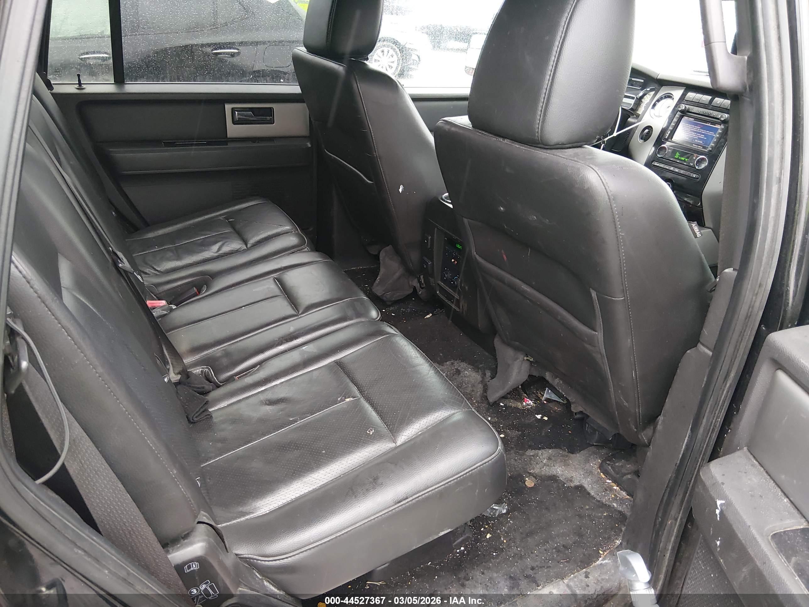 FORD EXPEDITION image 8
