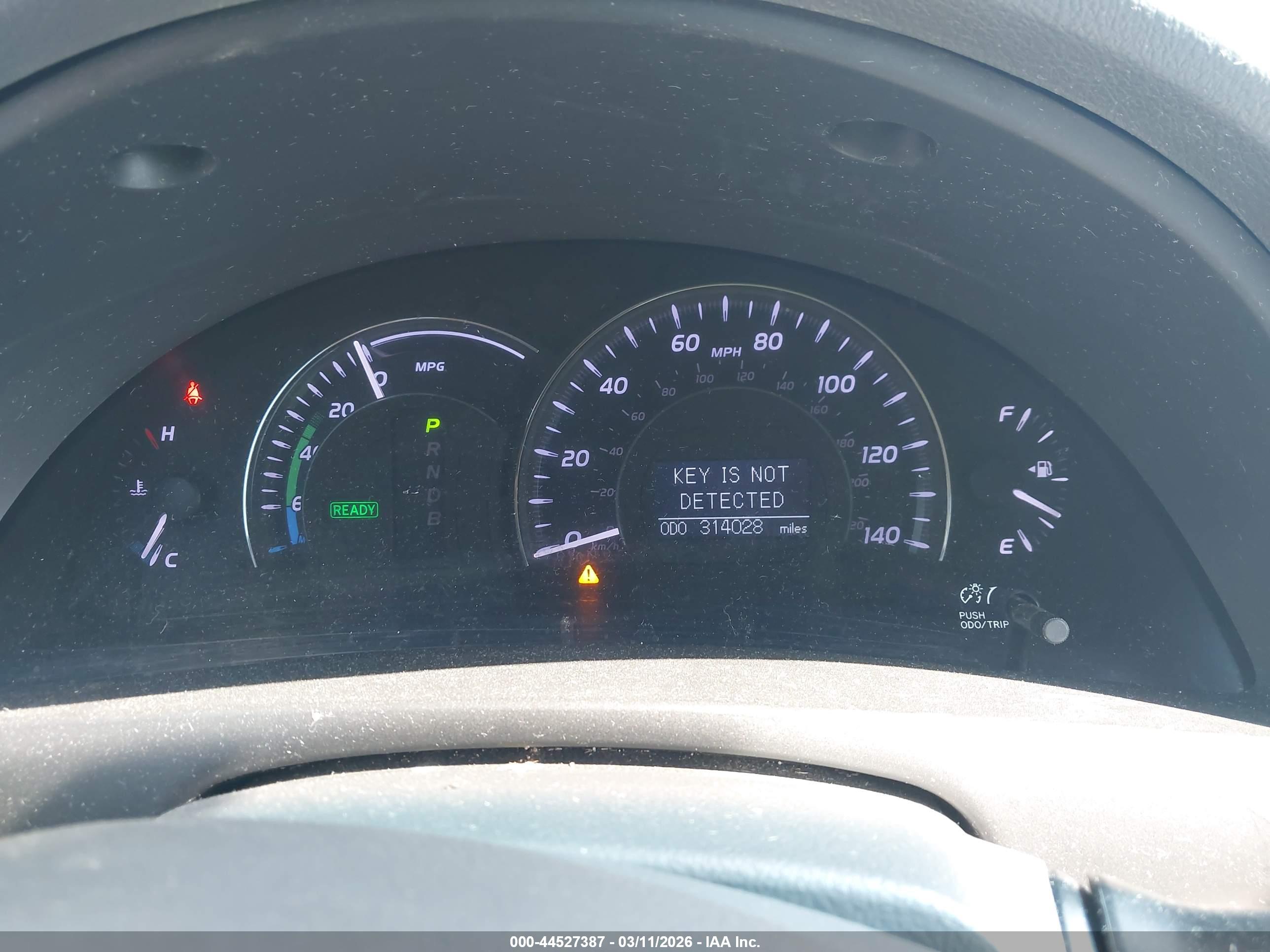 TOYOTA CAMRY image 7