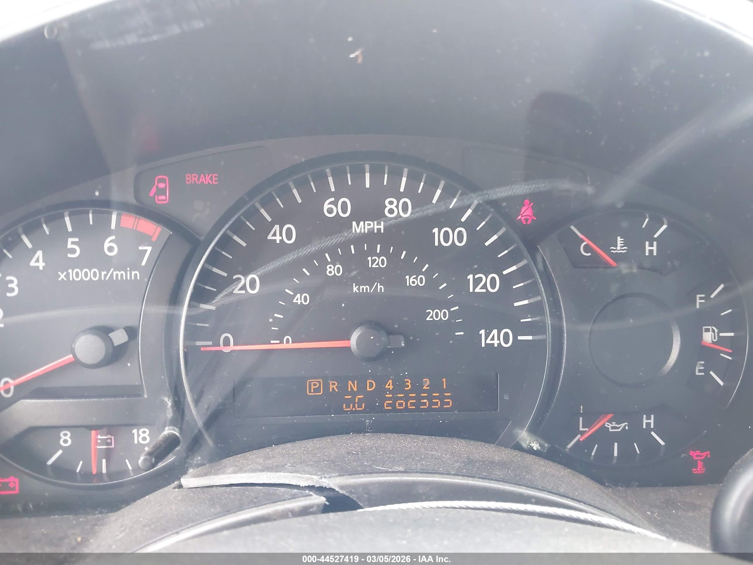 NISSAN TITAN image 7