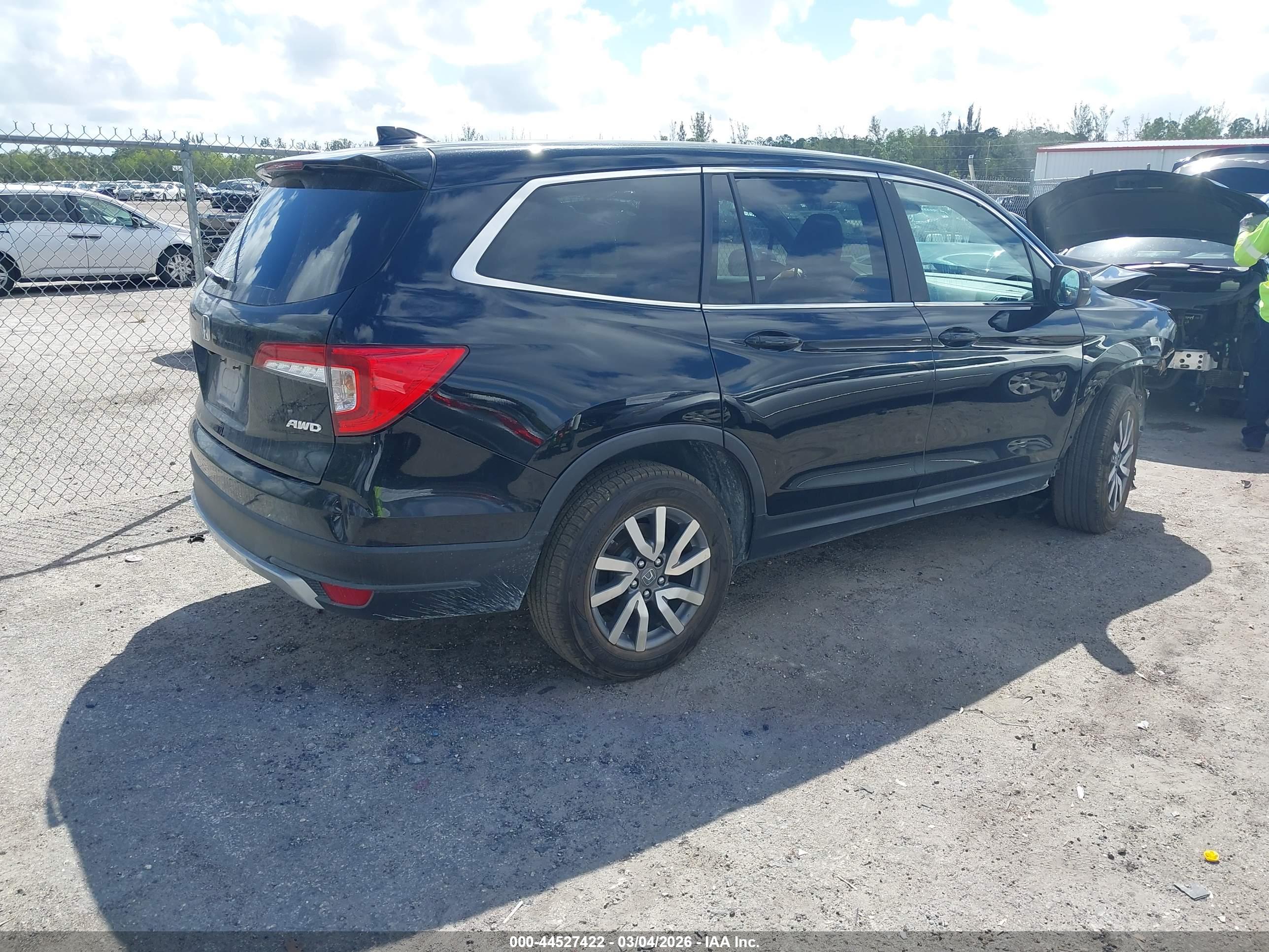 HONDA PILOT image 4