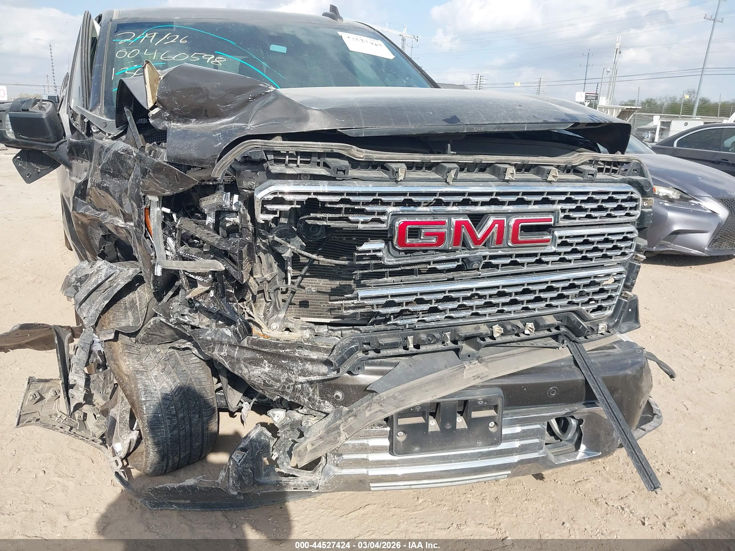 GMC SIERRA image 6
