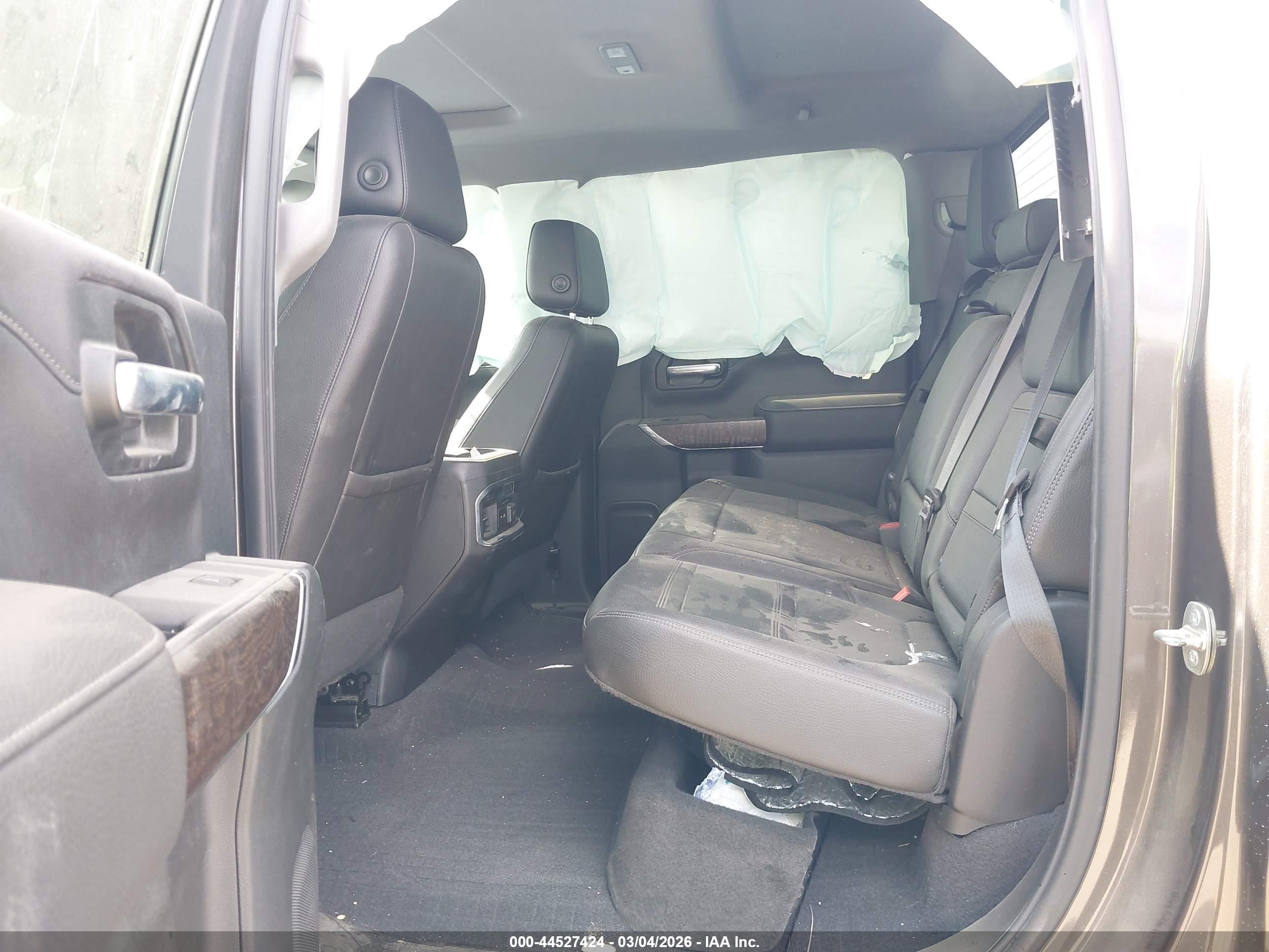 GMC SIERRA image 8