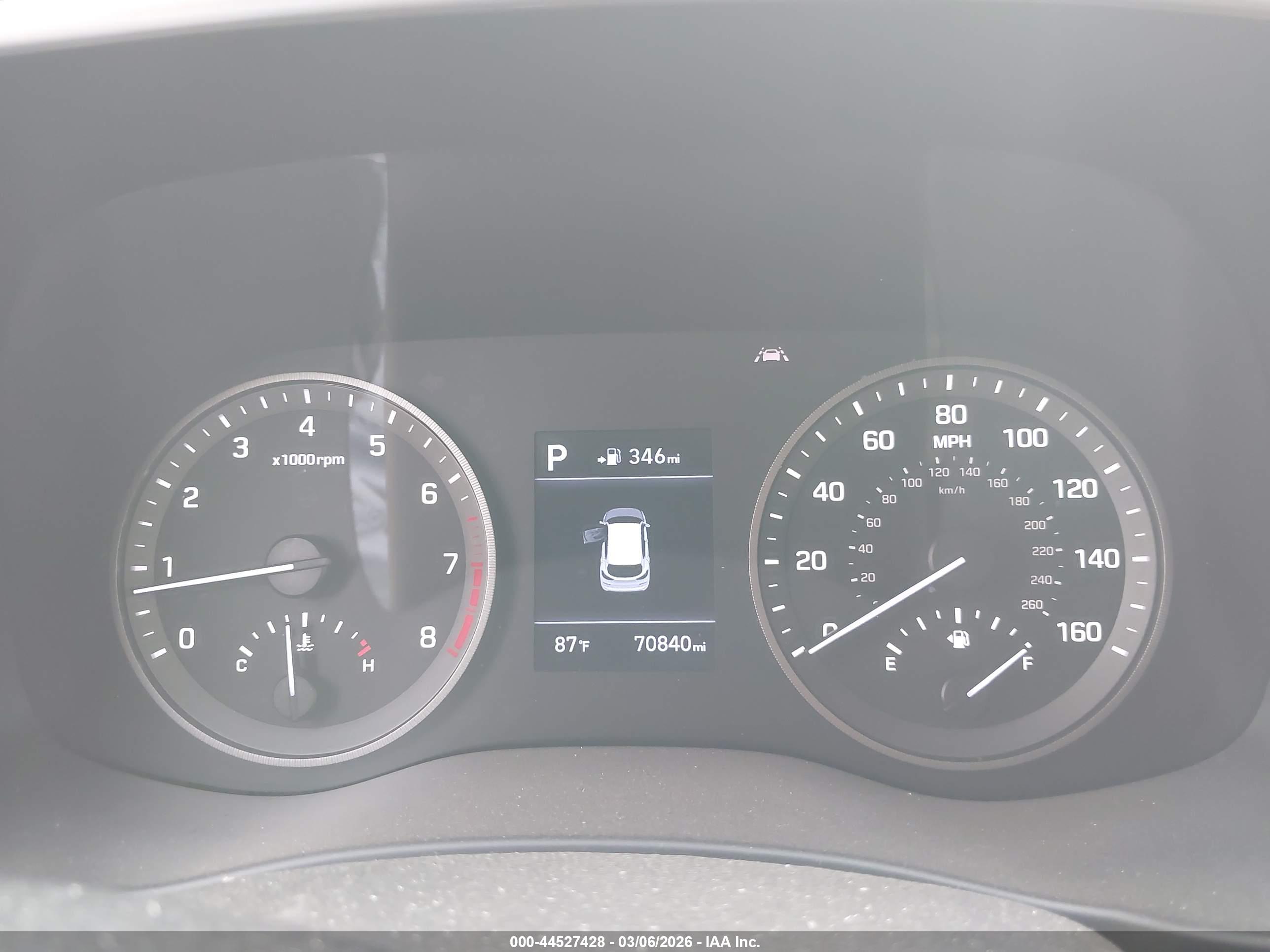 HYUNDAI TUCSON image 7