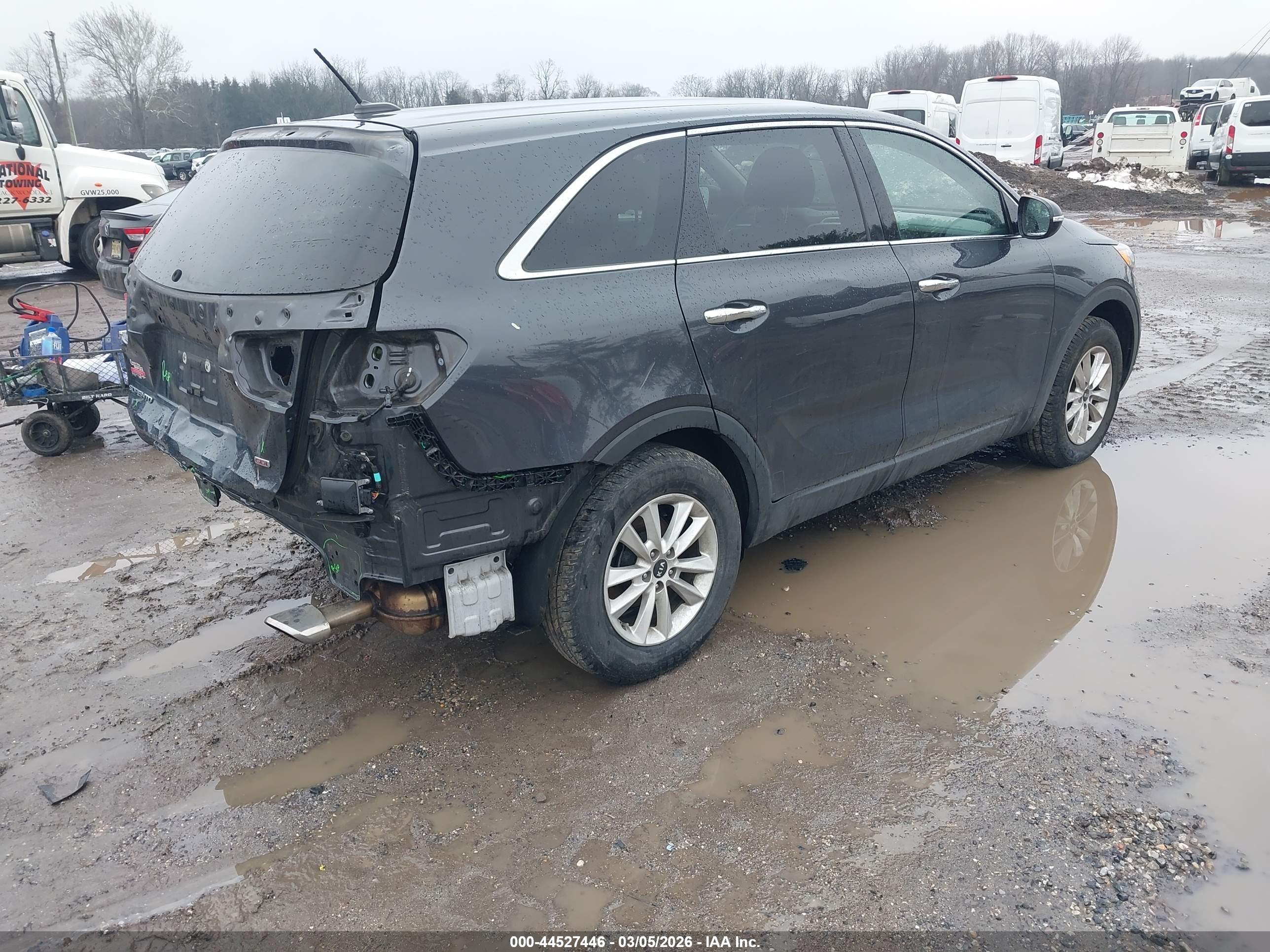KIA SORENTO image 4