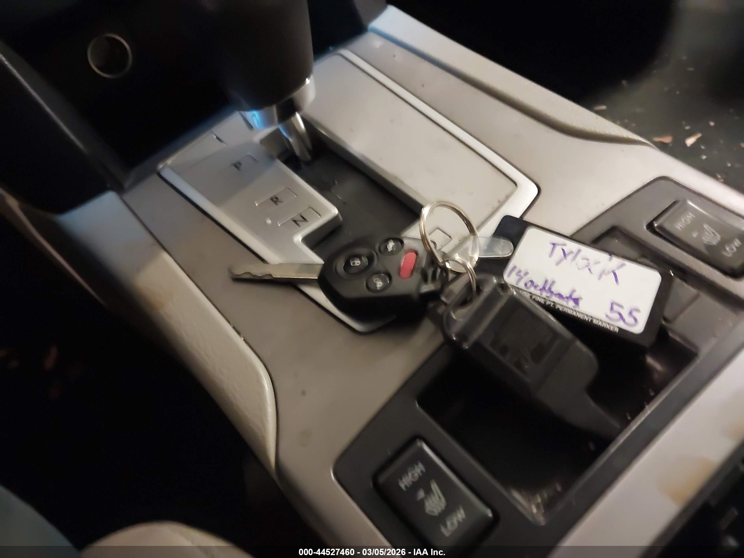 SUBARU OUTBACK image 11