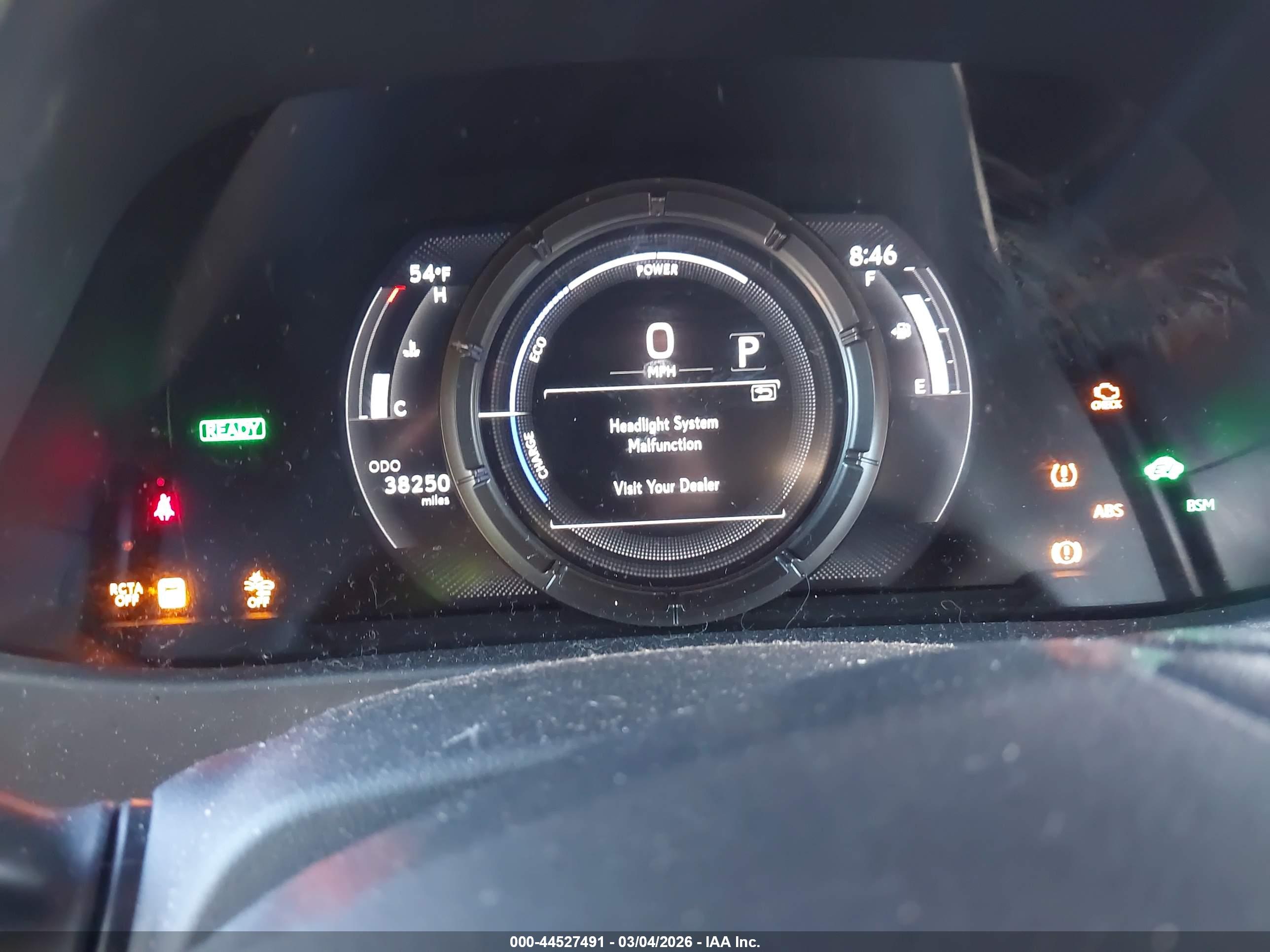 LEXUS UX image 7