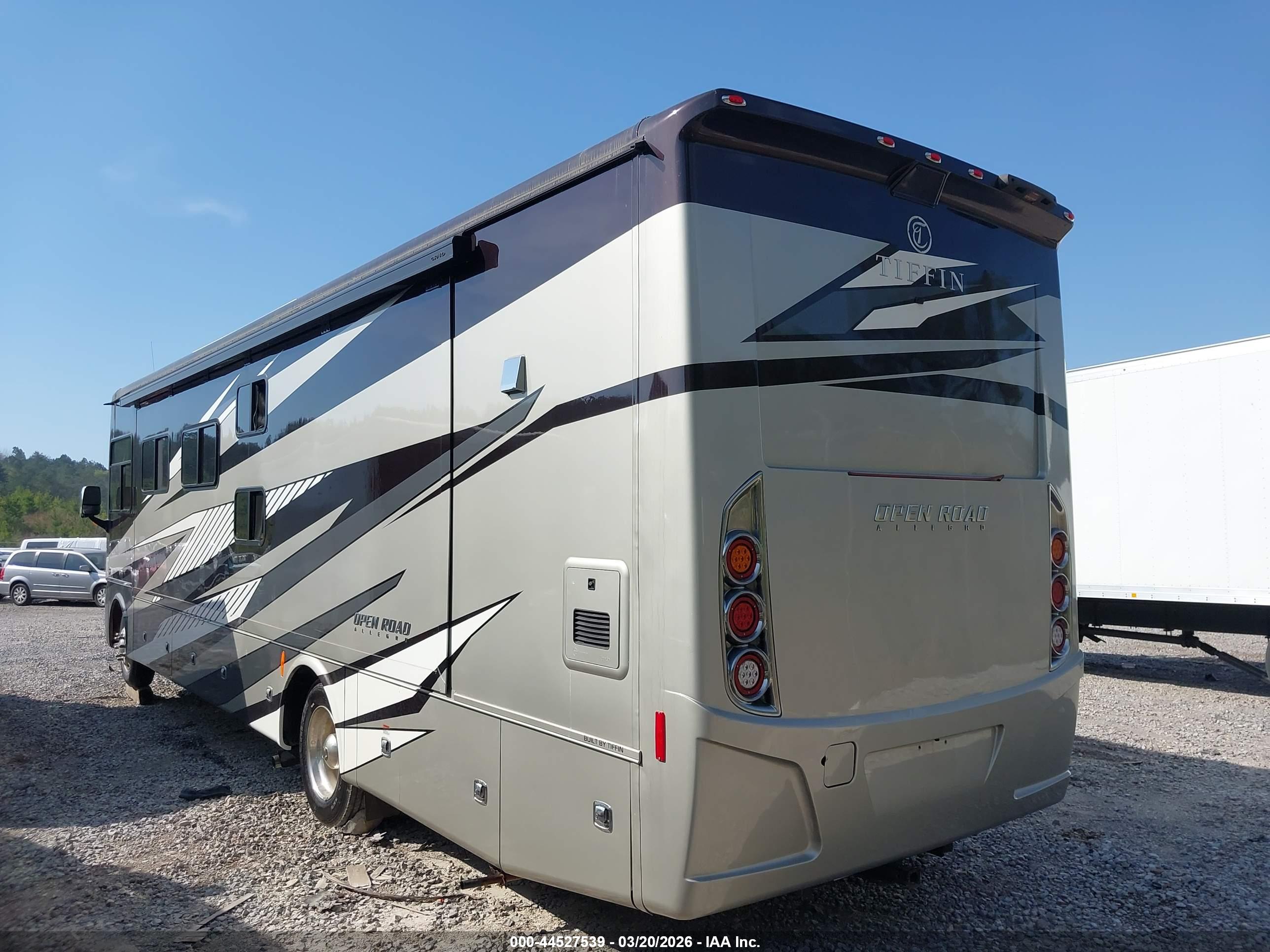 FORD F53 image 3