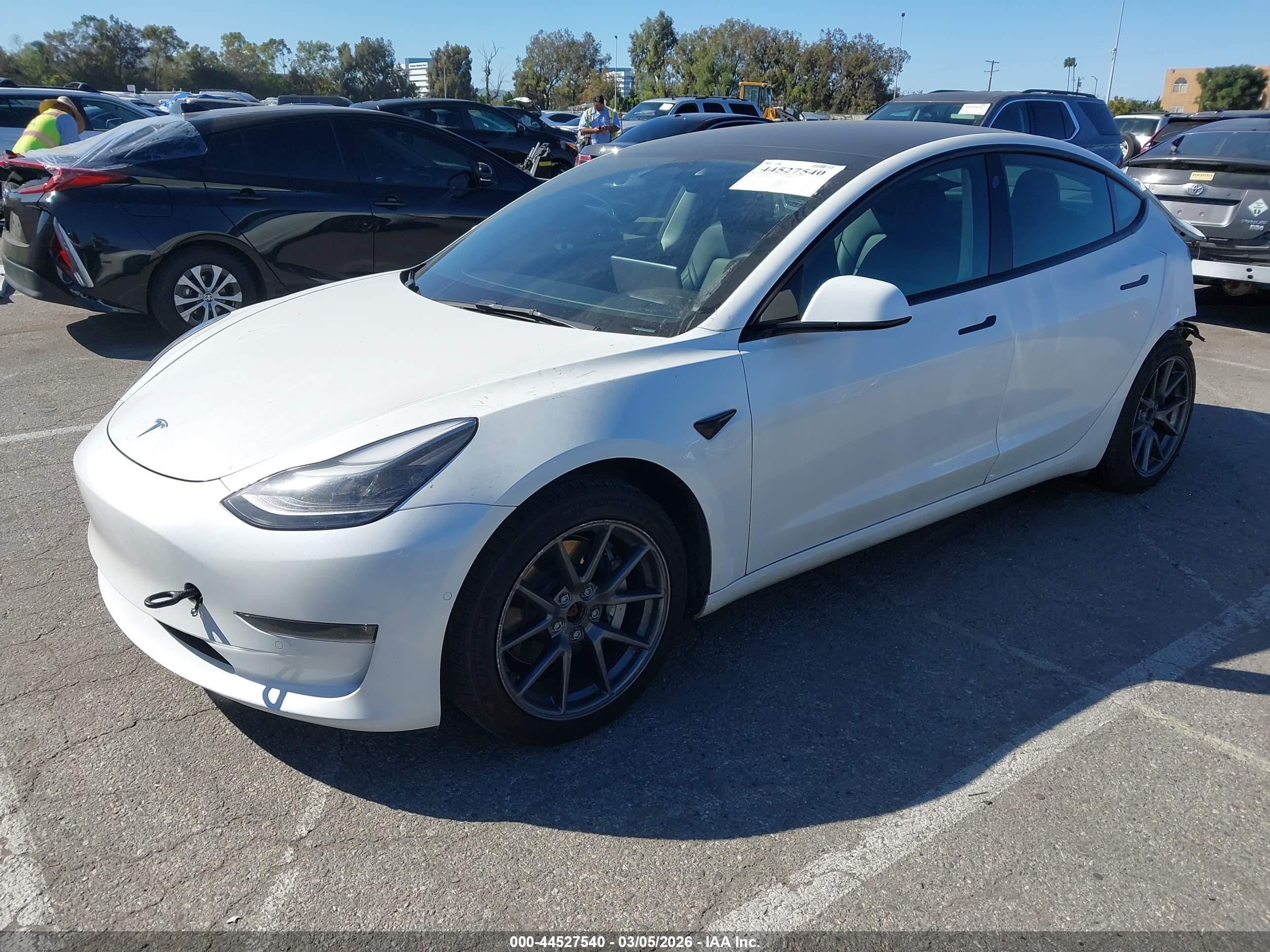 TESLA MODEL image 2