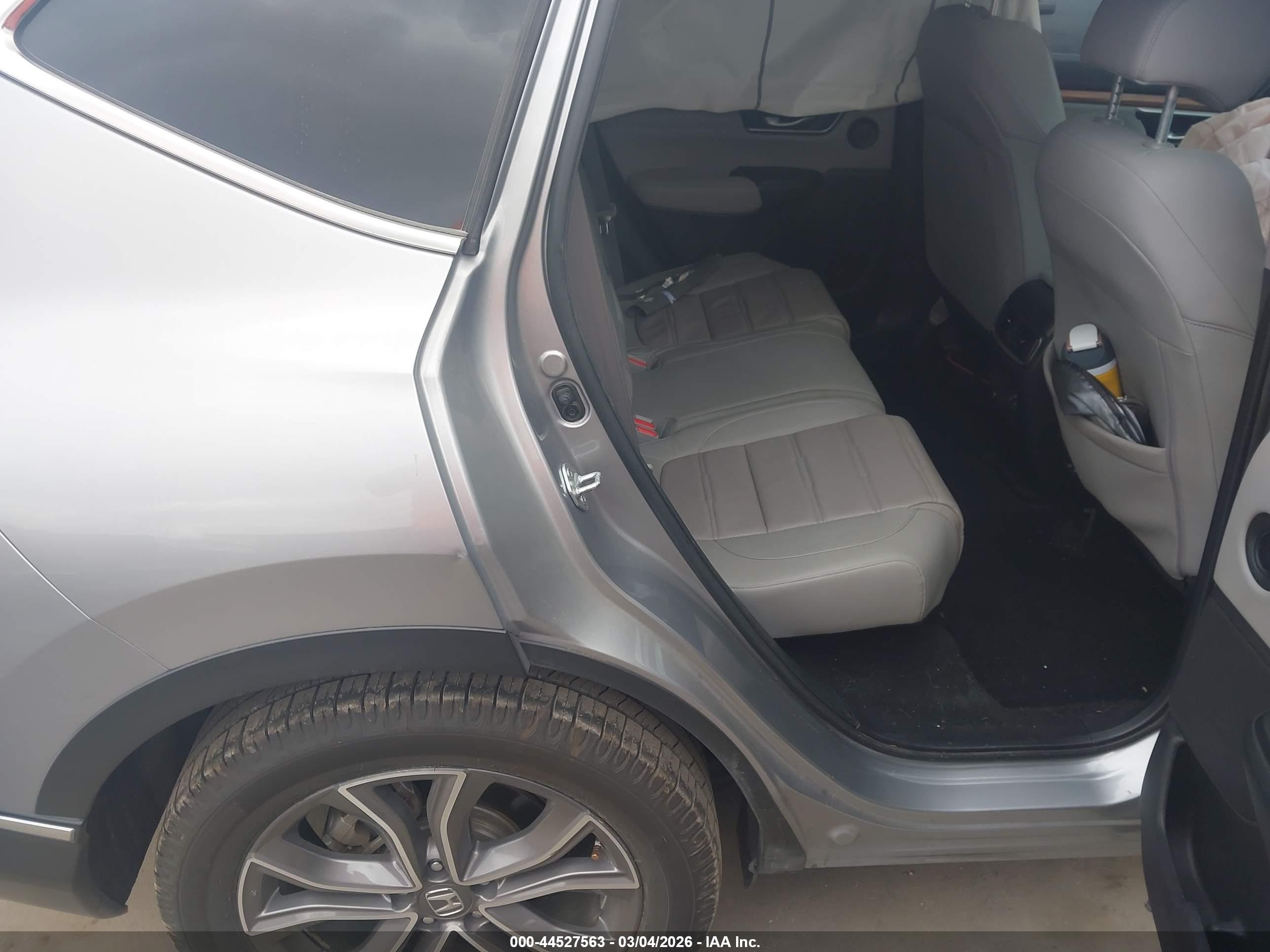 HONDA CR-V image 8