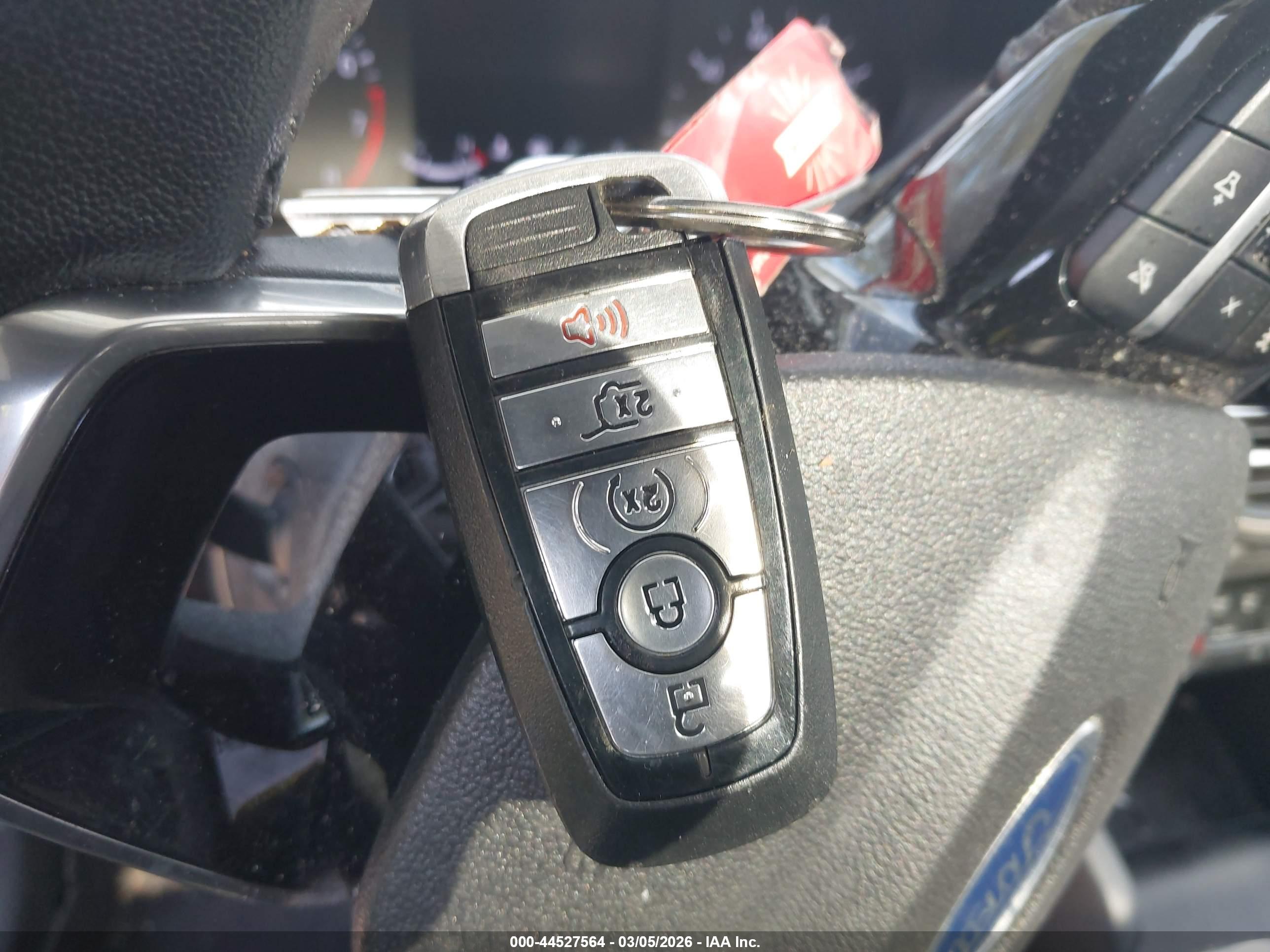 FORD ESCAPE image 11