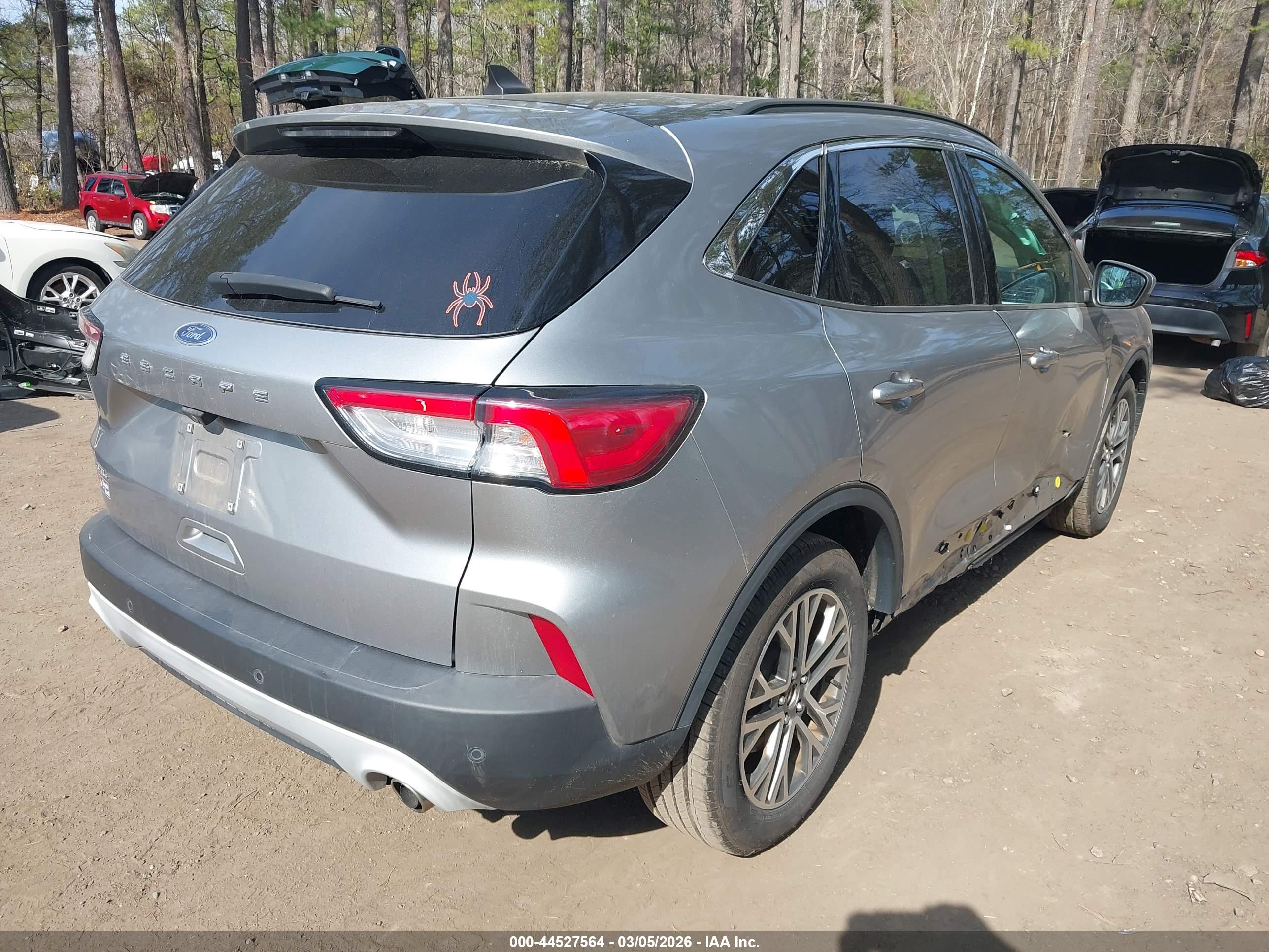 FORD ESCAPE image 4