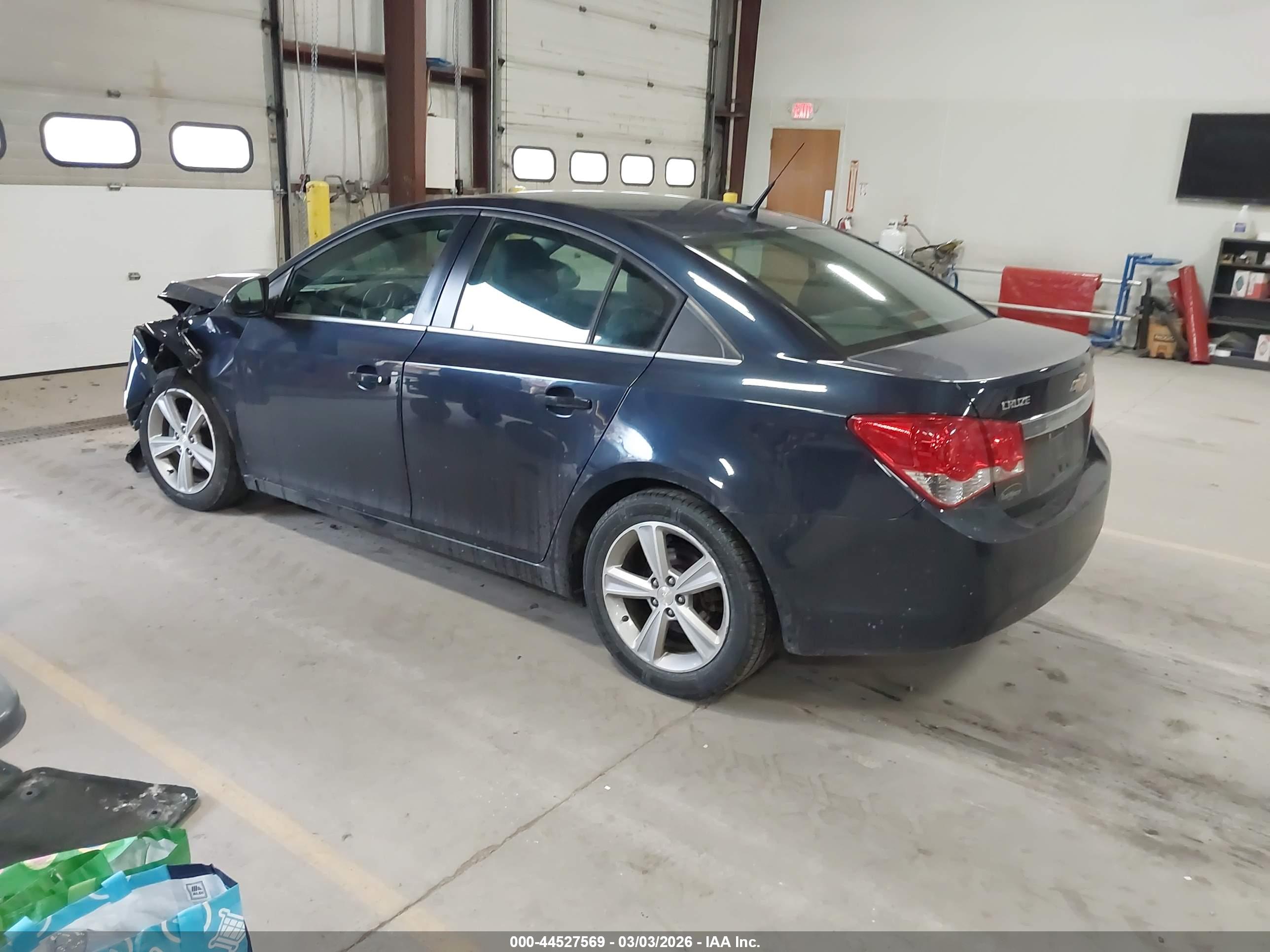 CHEVROLET CRUZE image 3