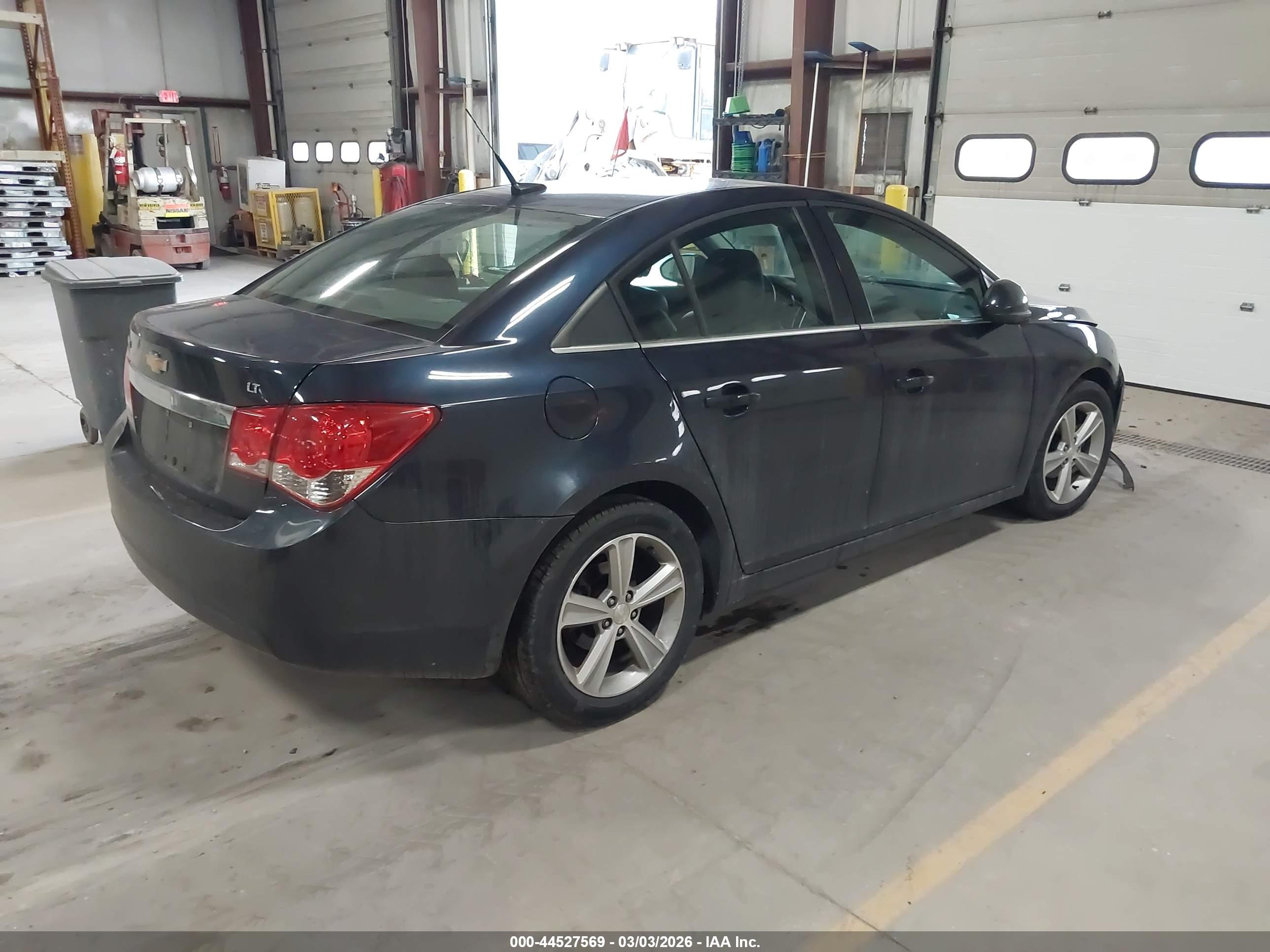 CHEVROLET CRUZE image 4