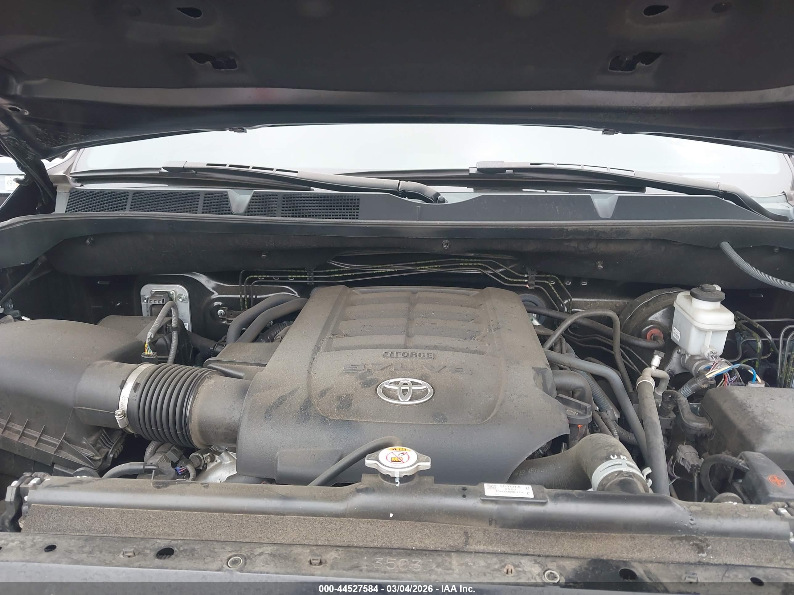 TOYOTA TUNDRA image 10