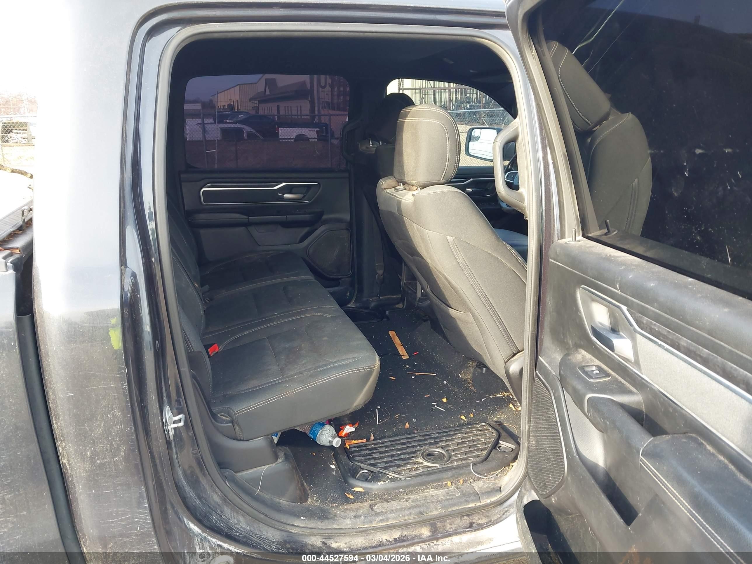 RAM 1500 image 8