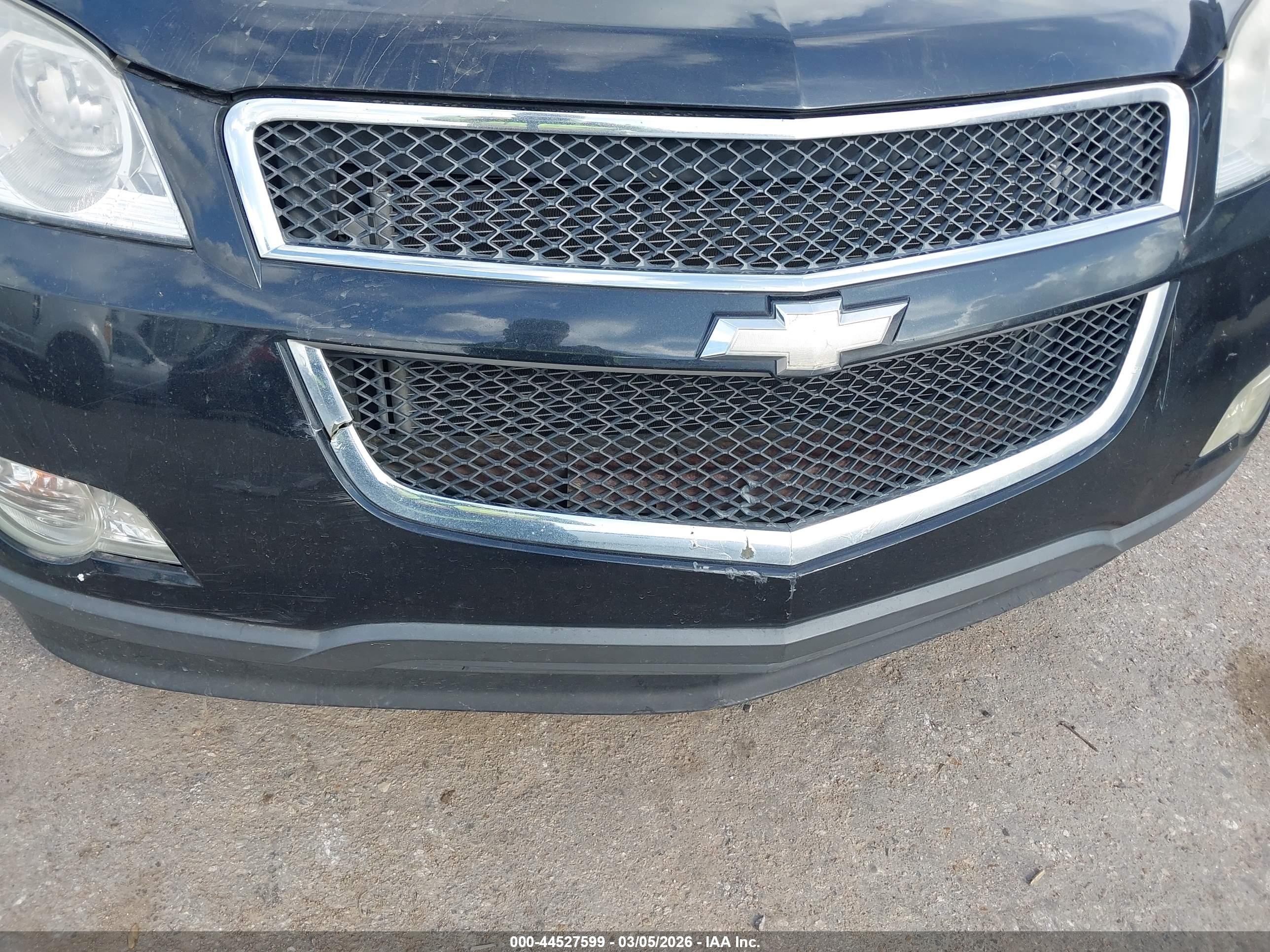 CHEVROLET TRAVERSE image 6