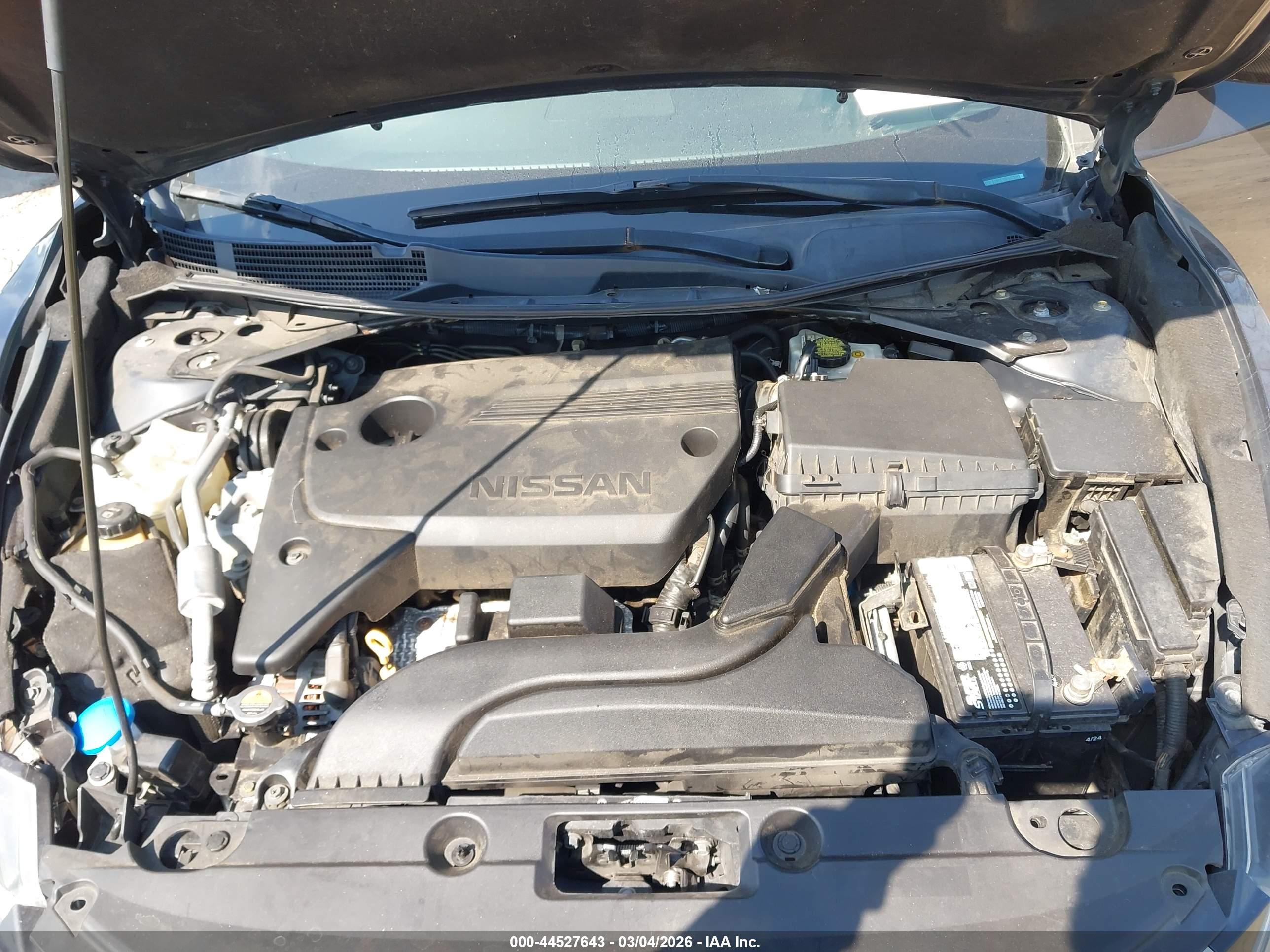 NISSAN ALTIMA image 10