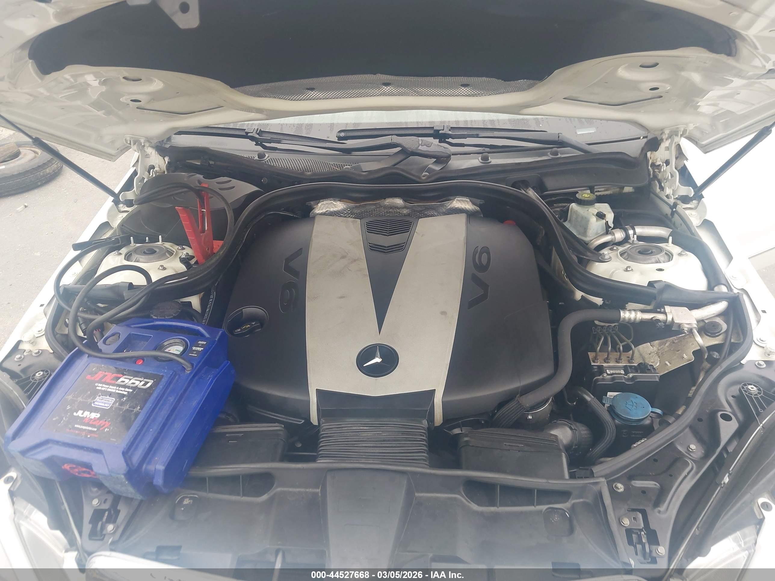 MERCEDES-BENZ E image 10