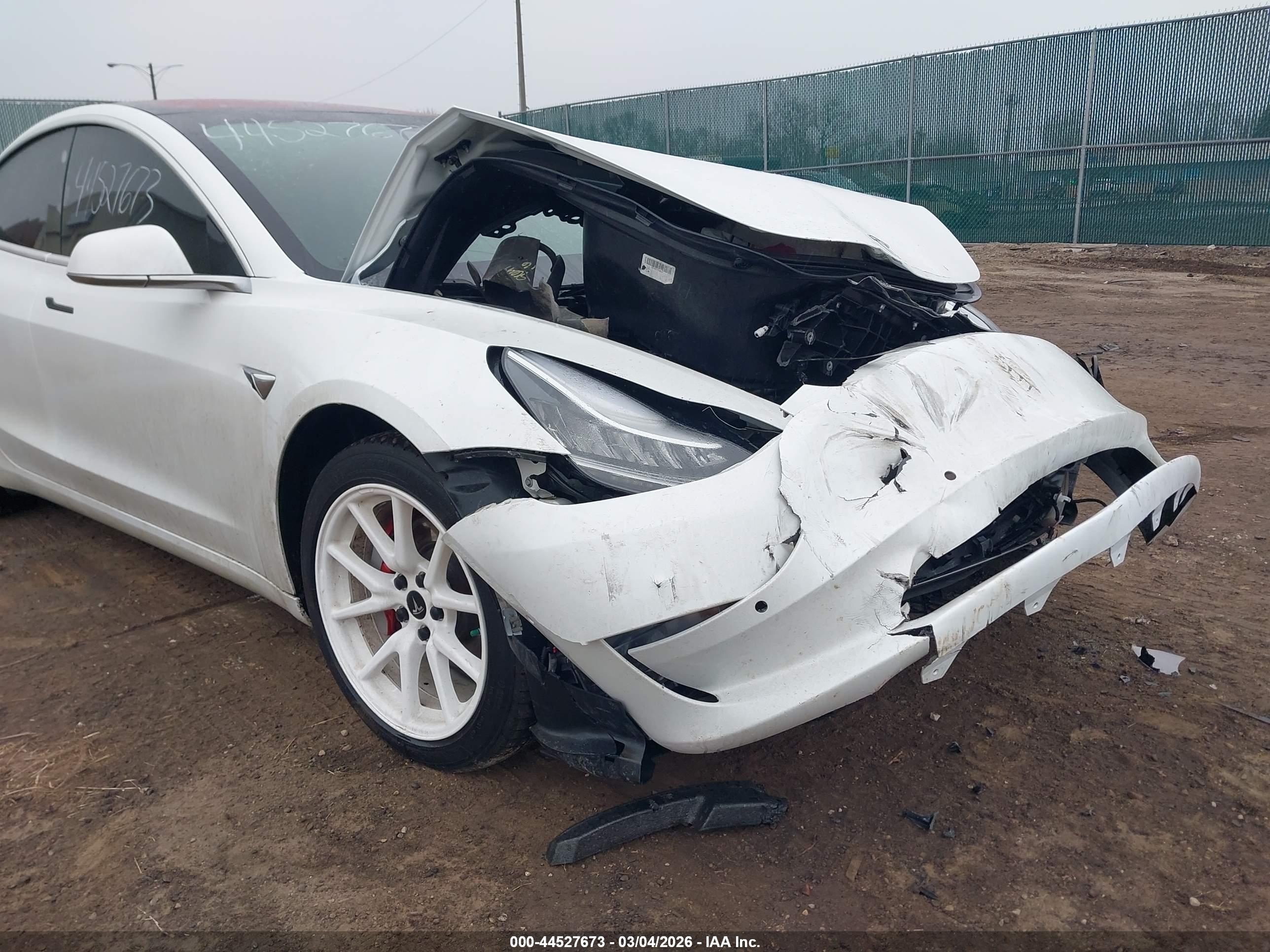 TESLA MODEL image 6