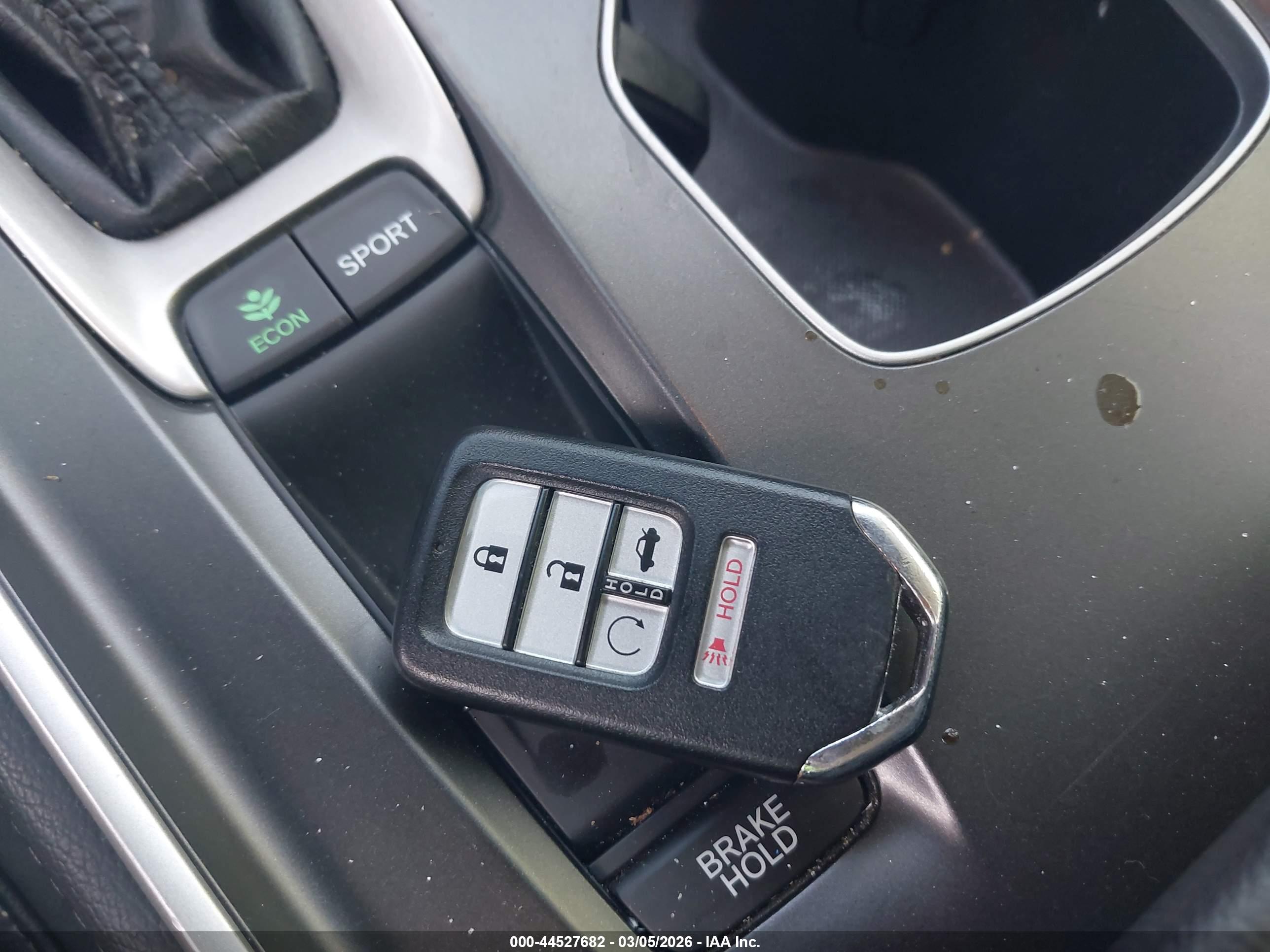 HONDA ACCORD image 11