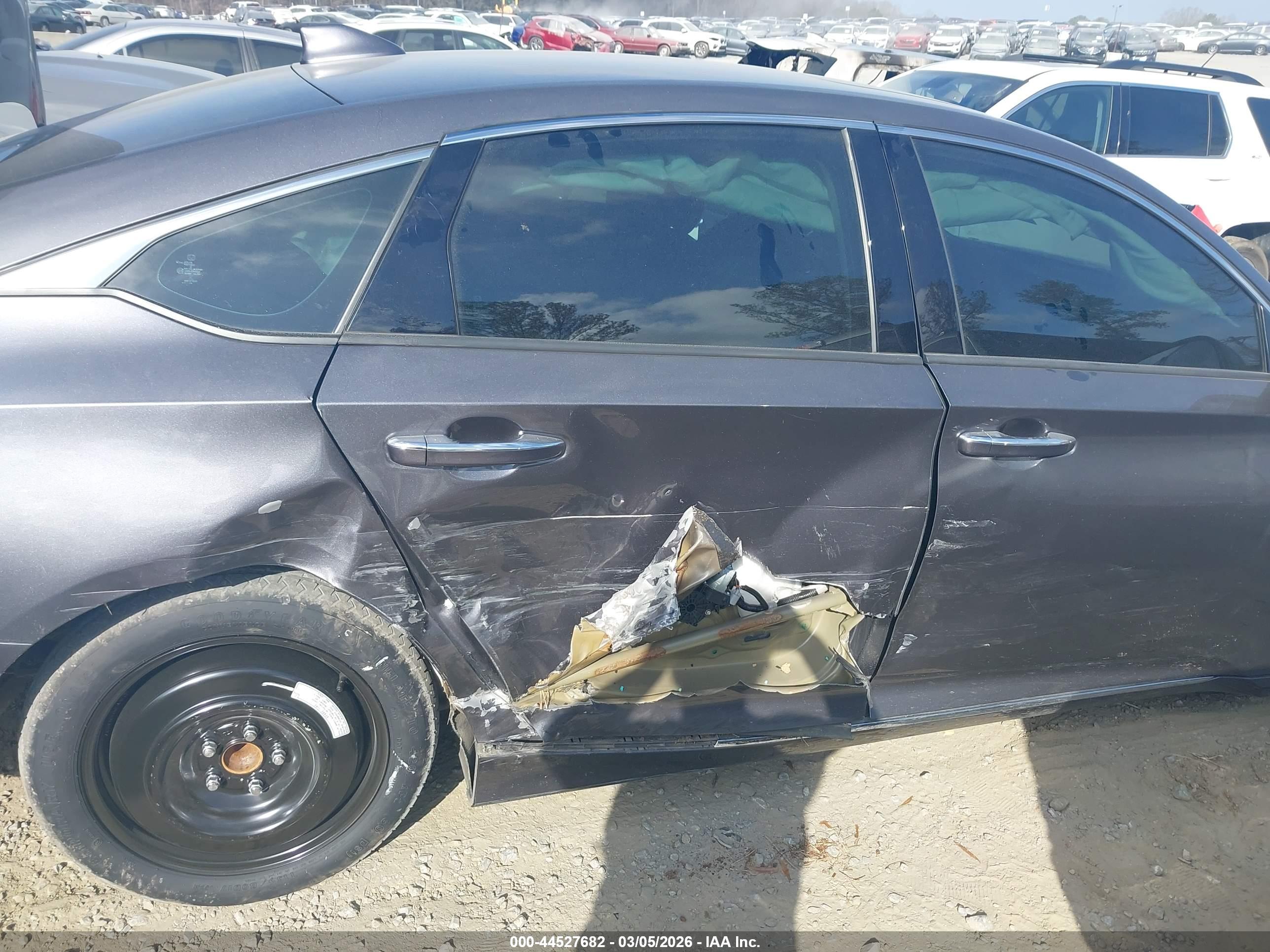 HONDA ACCORD image 6