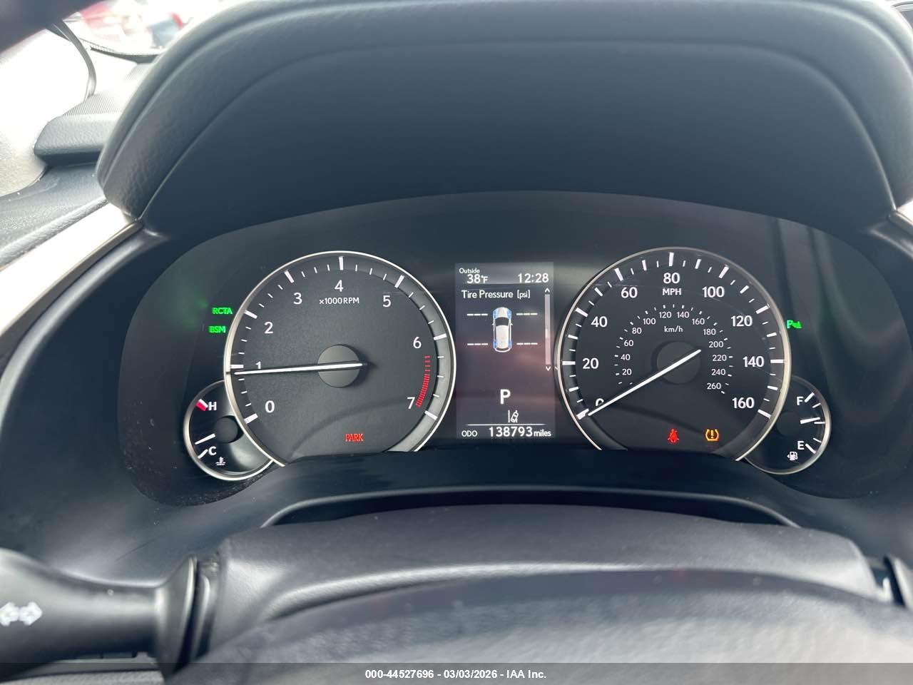 LEXUS RX image 7