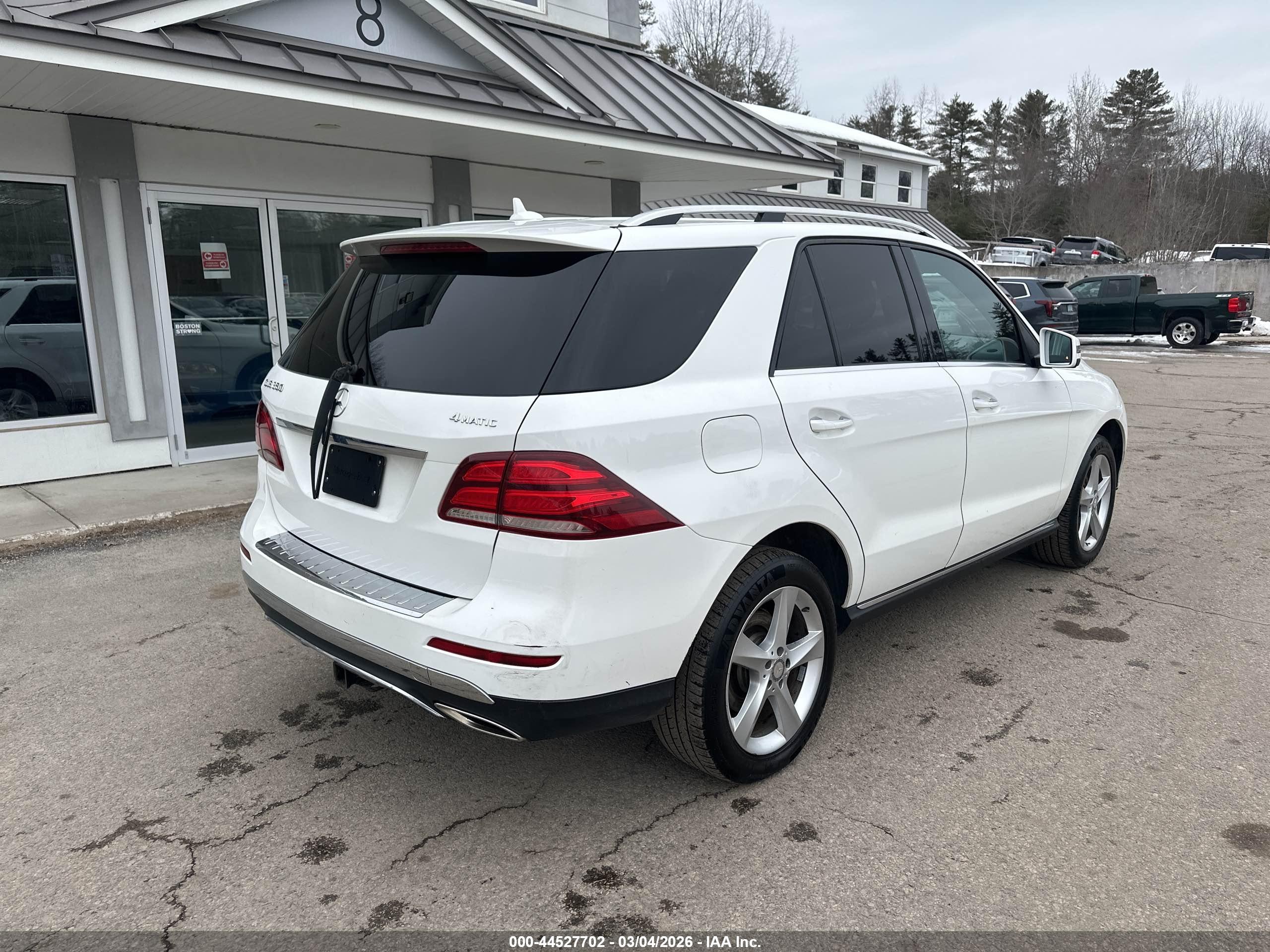 MERCEDES-BENZ GLE image 4