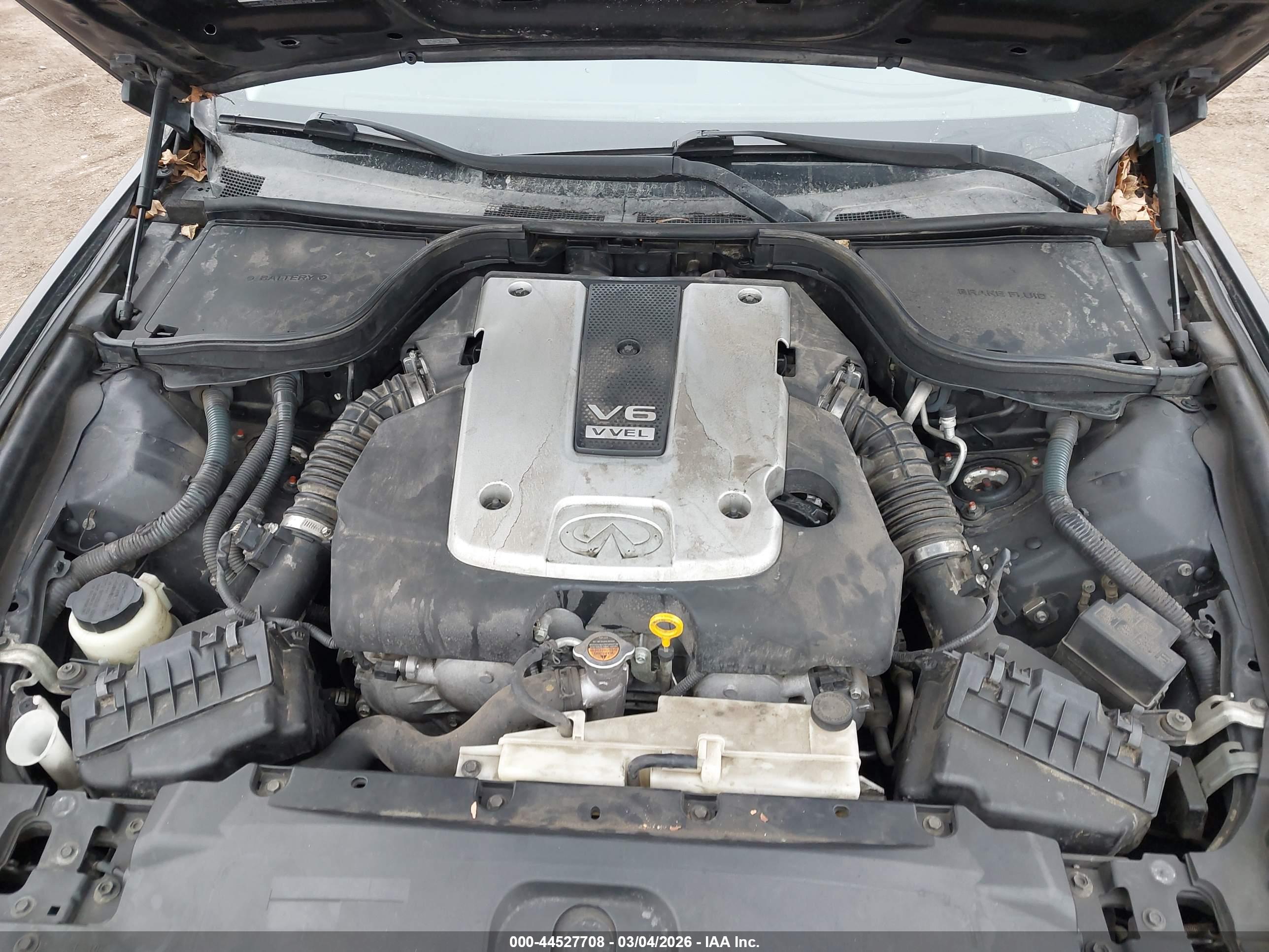 INFINITI G37 image 10