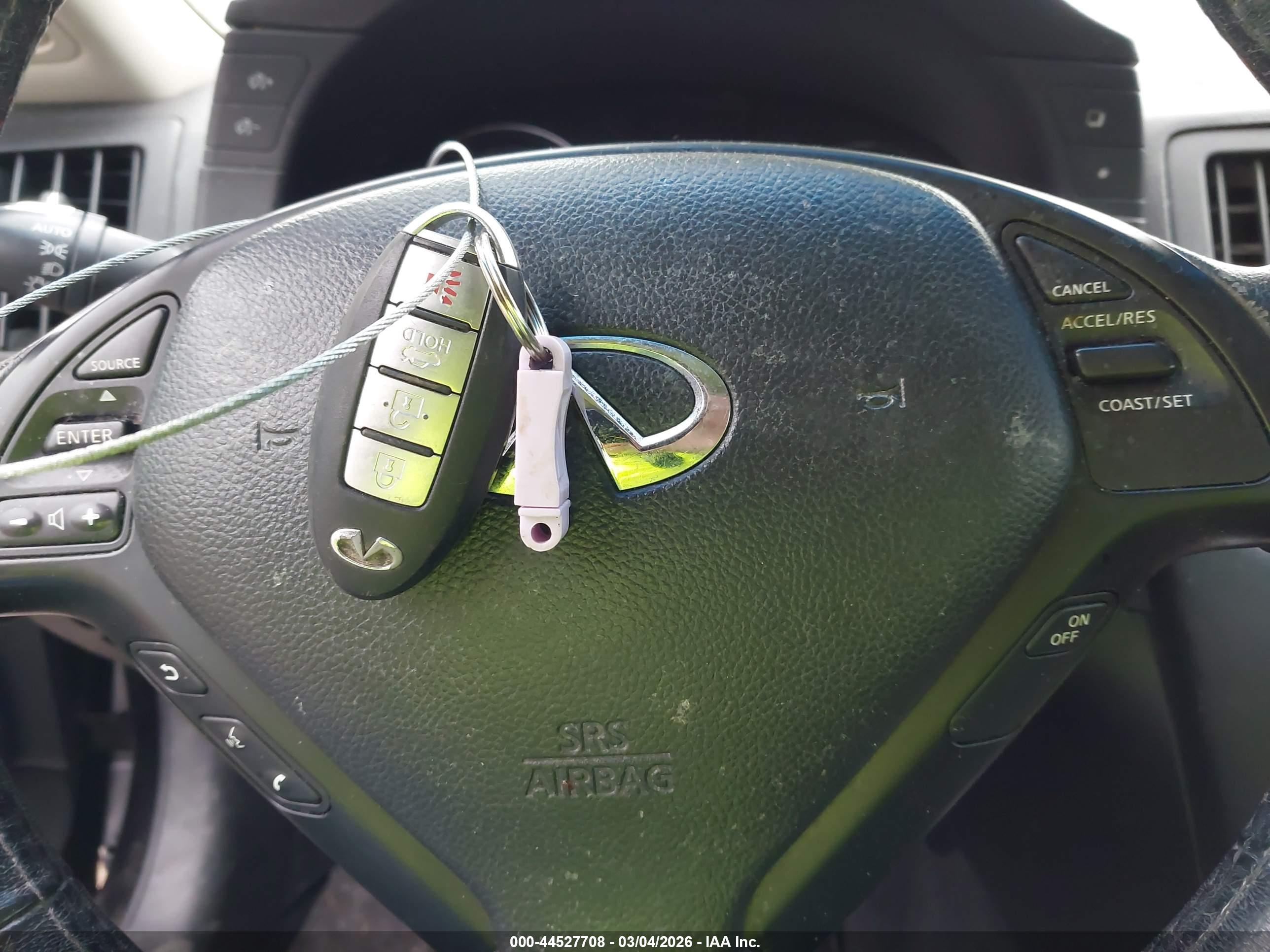 INFINITI G37 image 11