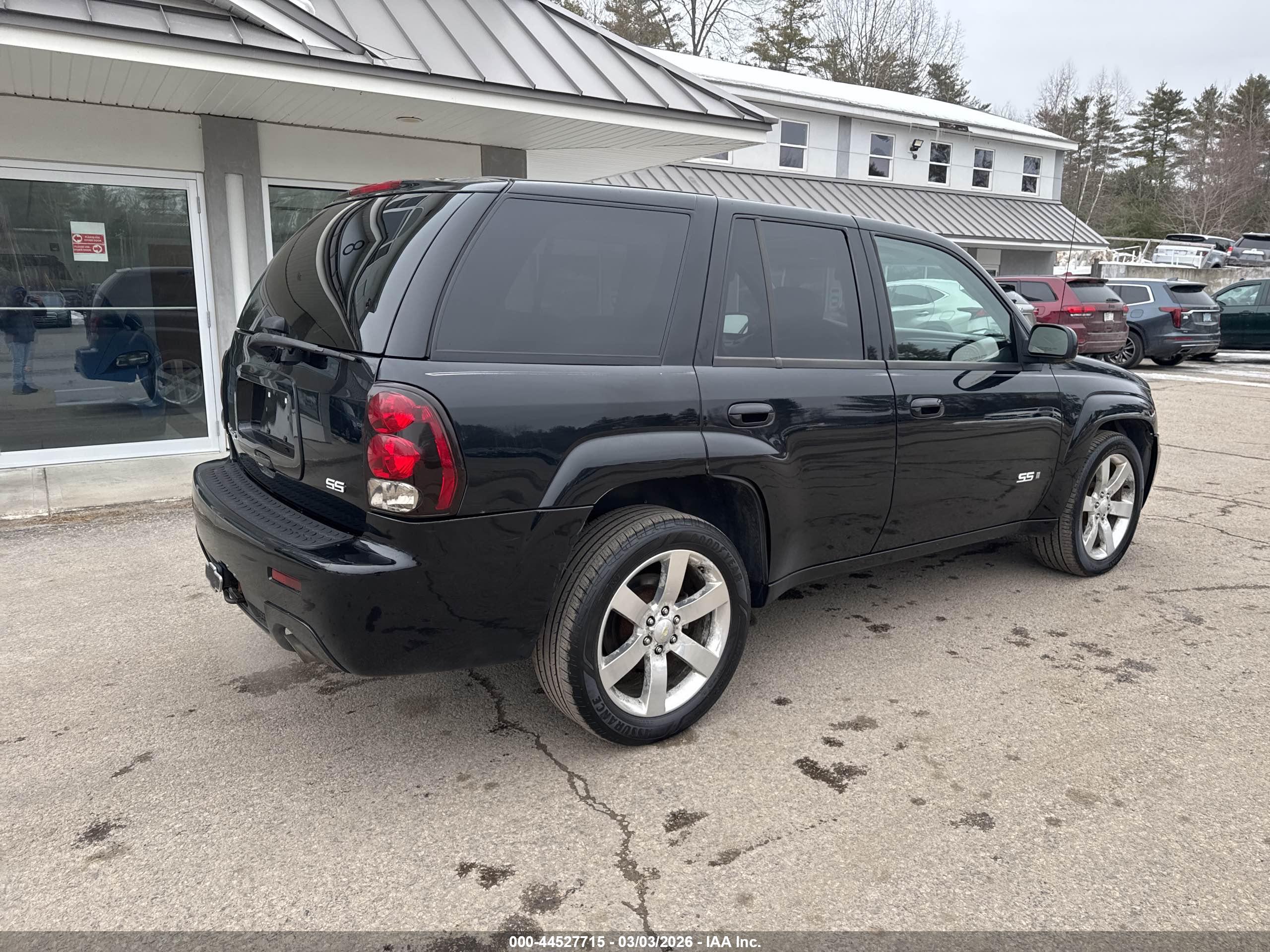 CHEVROLET TRAILBLAZER image 4