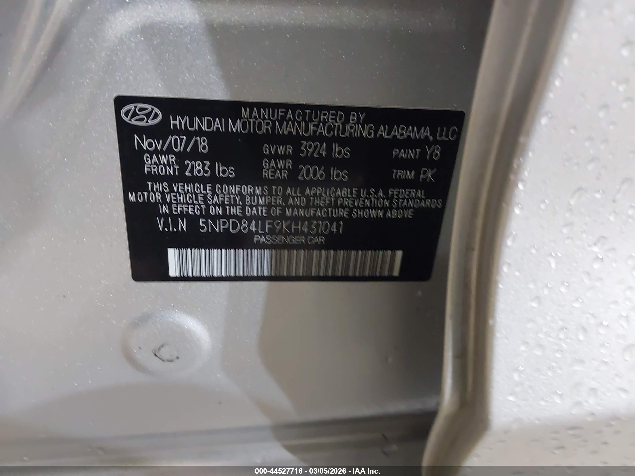HYUNDAI ELANTRA image 9