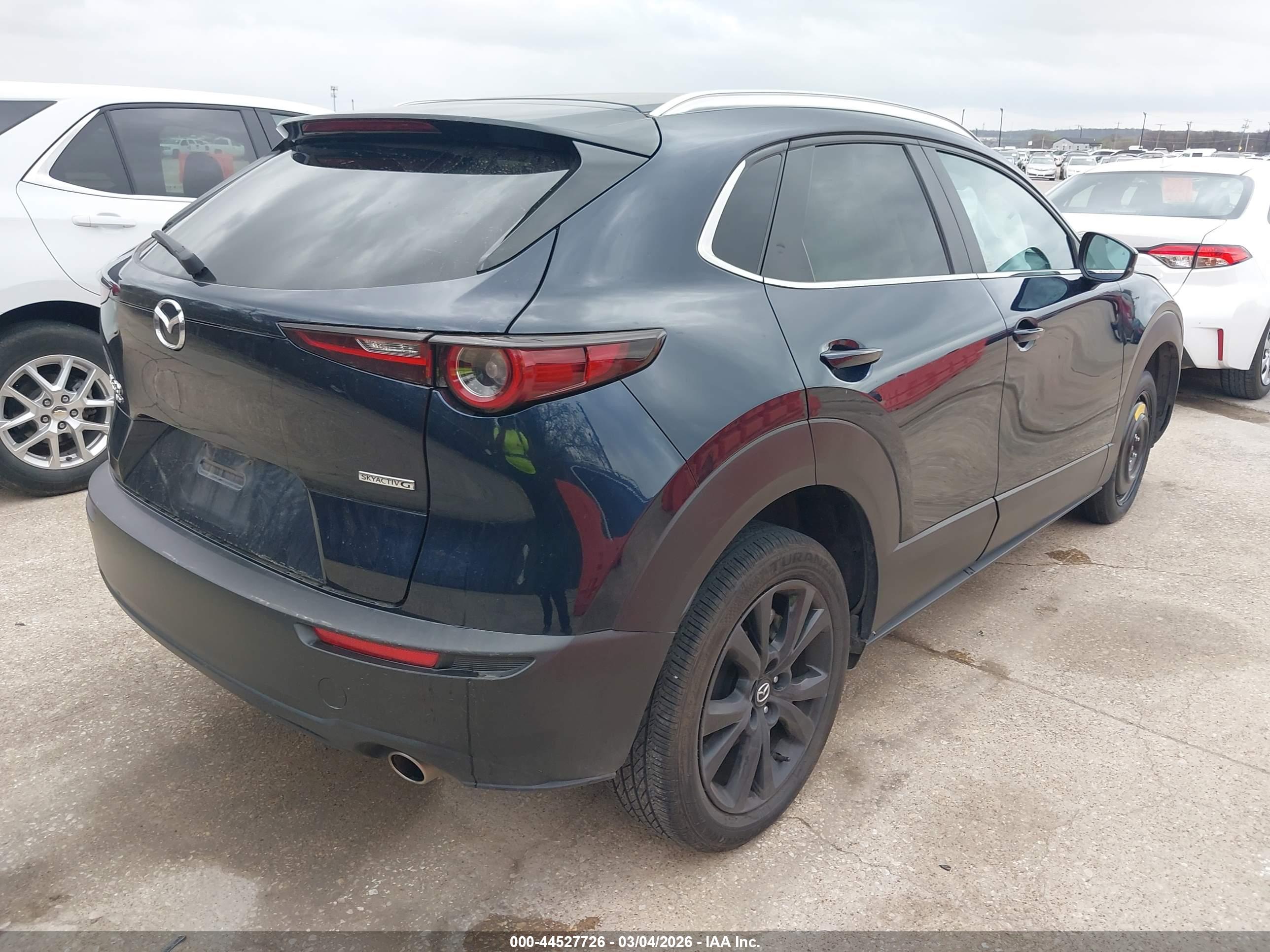 MAZDA CX-30 image 4