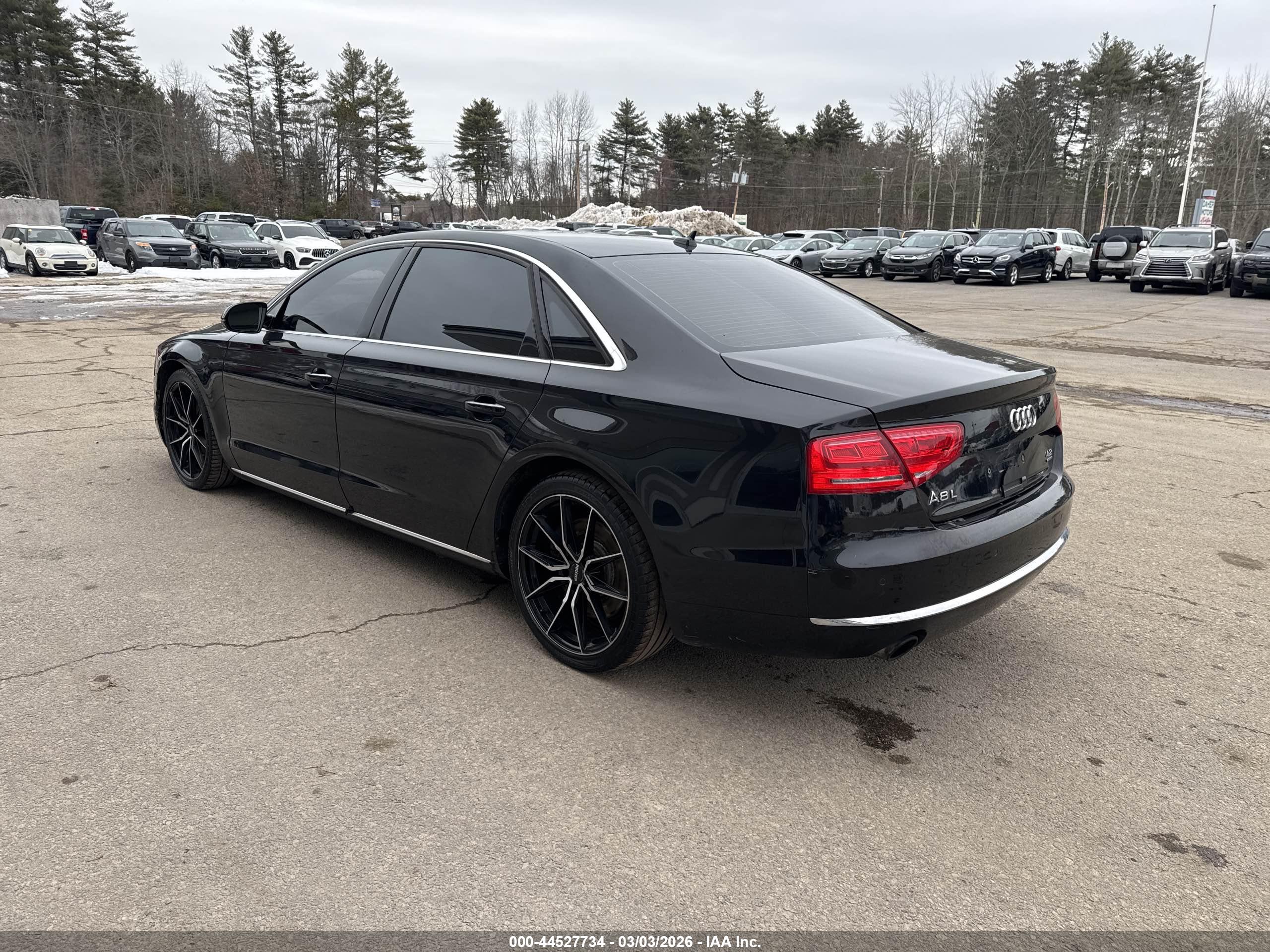 AUDI A8 image 3