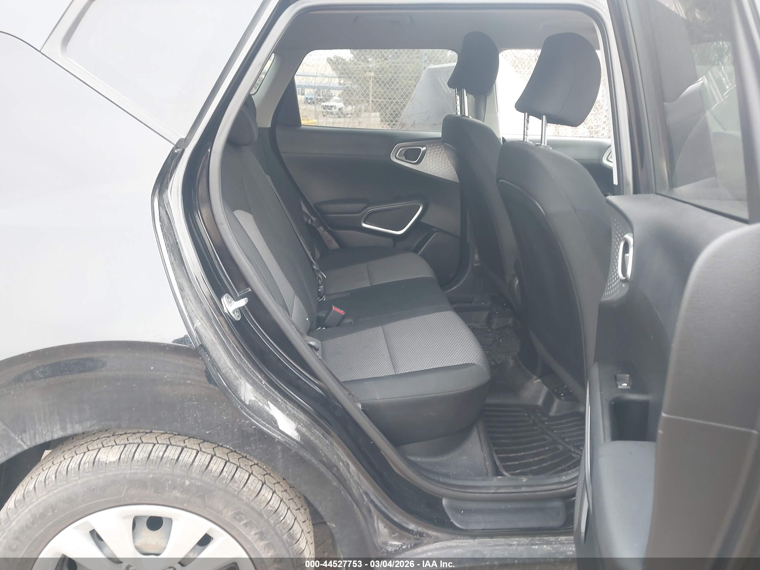 KIA SOUL image 8