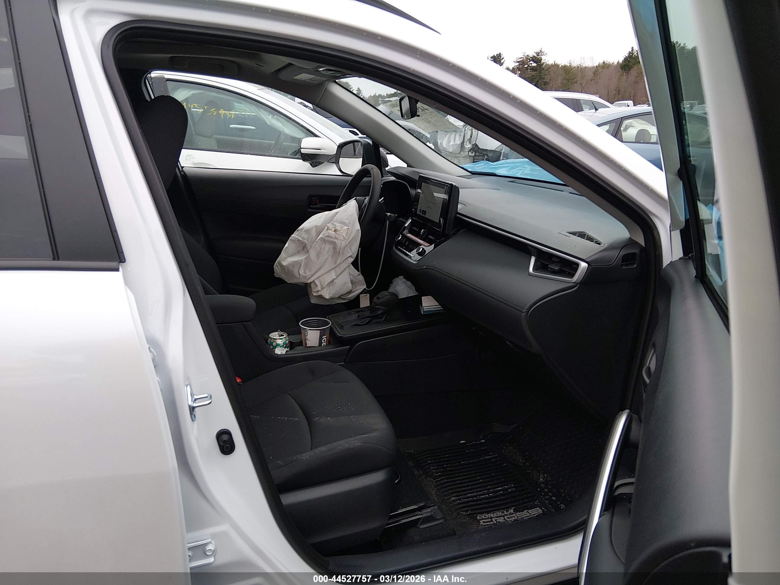 TOYOTA COROLLA image 5