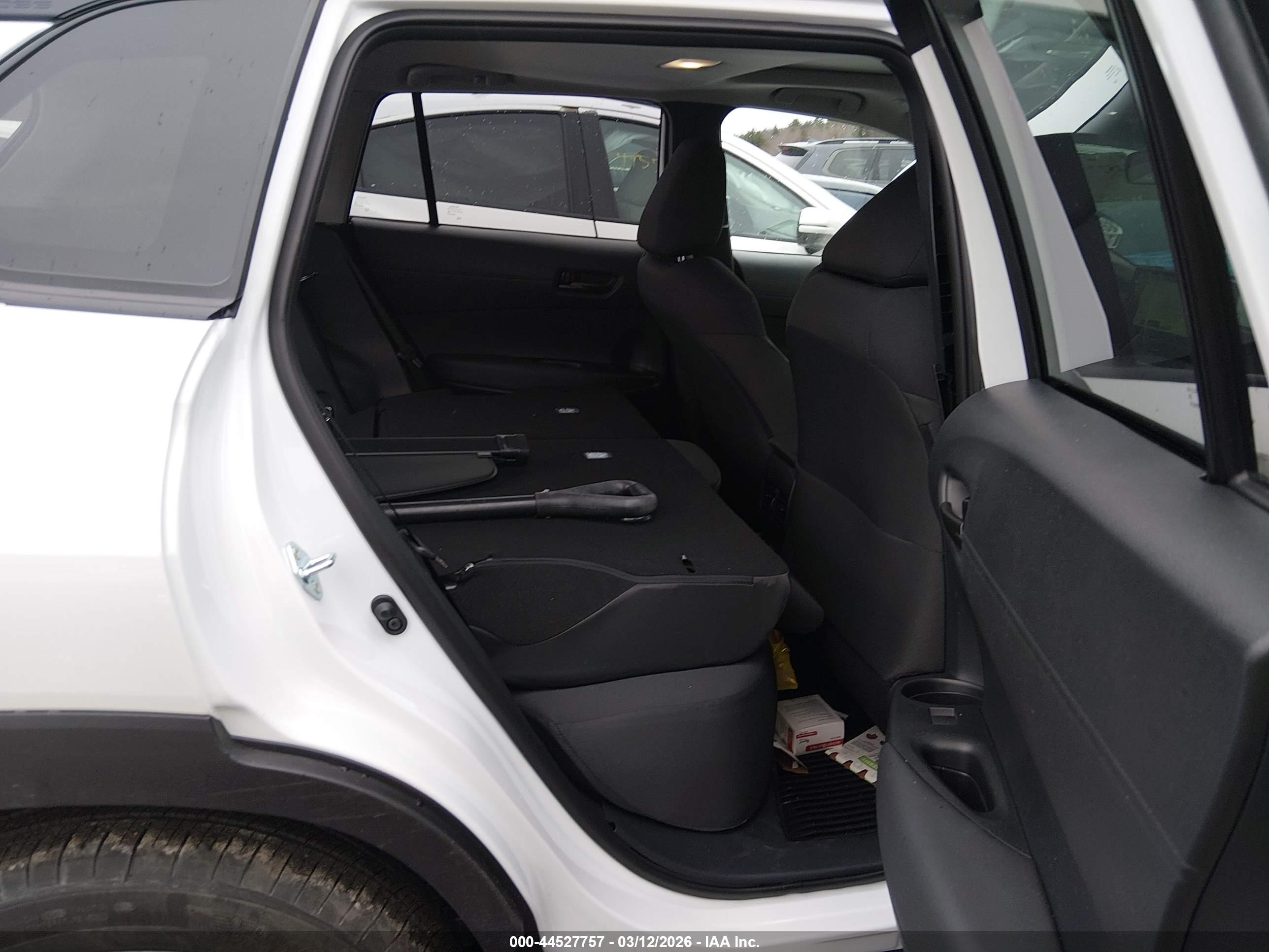 TOYOTA COROLLA image 8