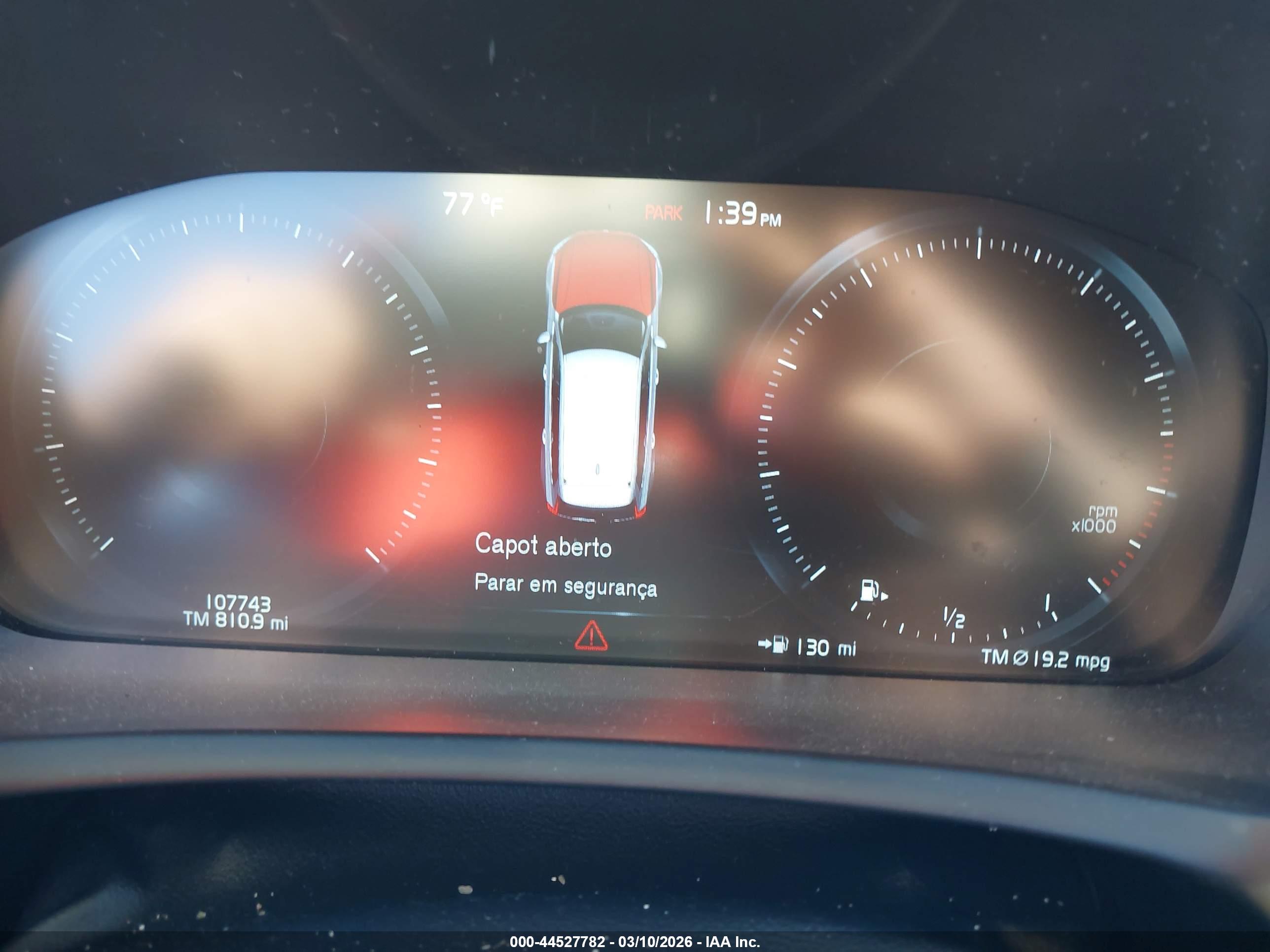 VOLVO XC90 image 7