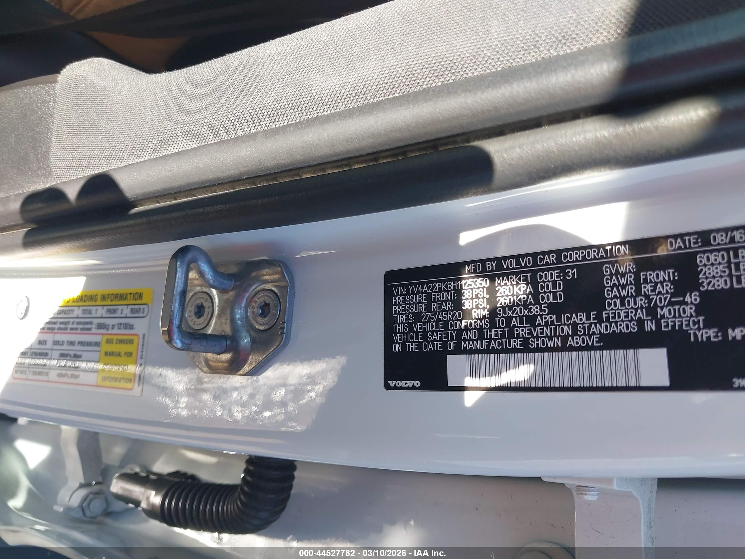 VOLVO XC90 image 9