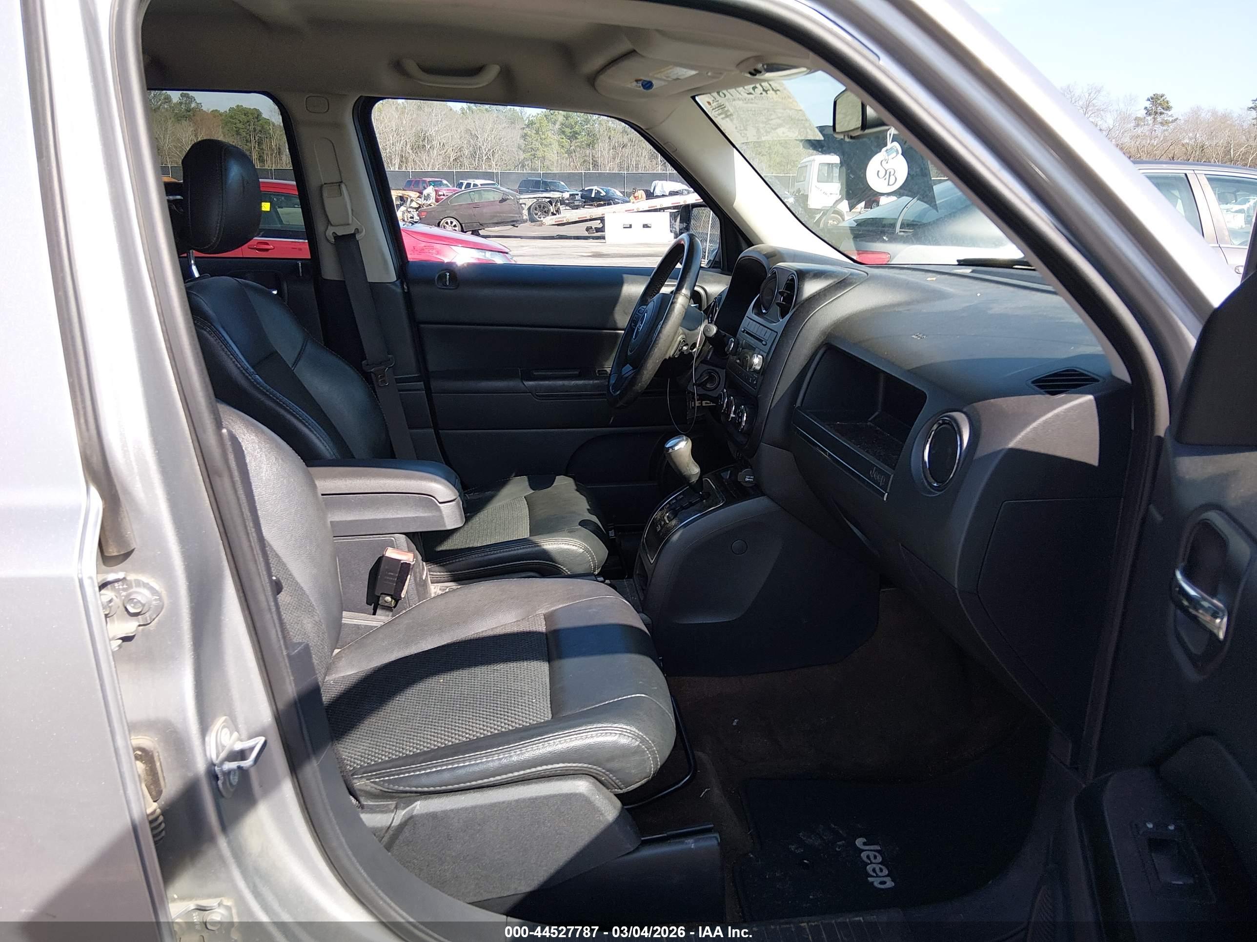 JEEP PATRIOT image 5