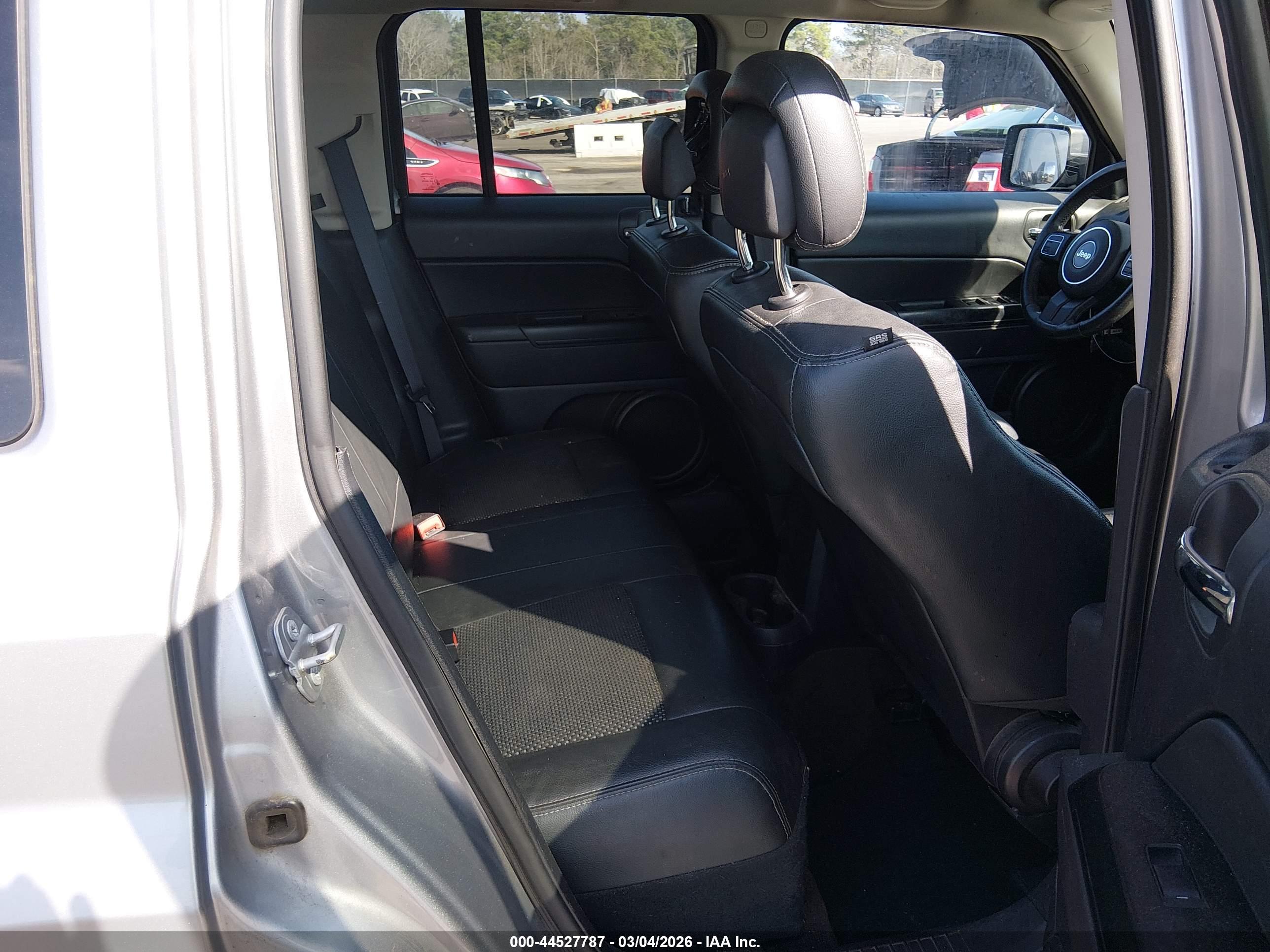 JEEP PATRIOT image 8