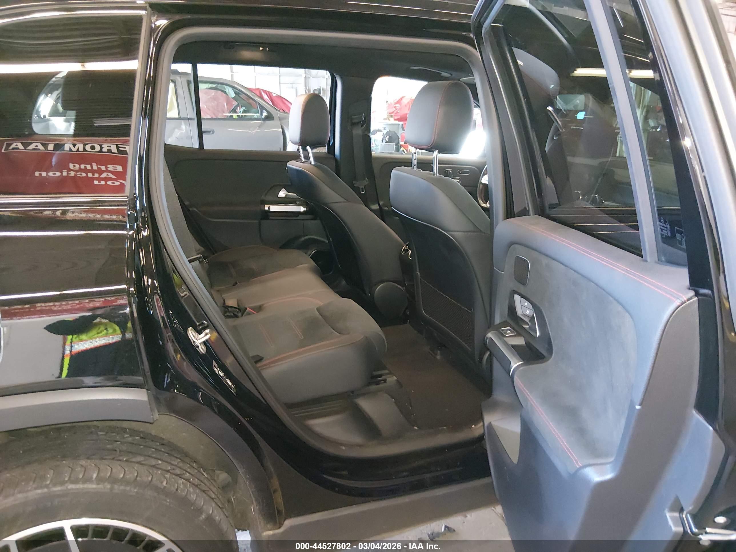 MERCEDES-BENZ EQB image 8